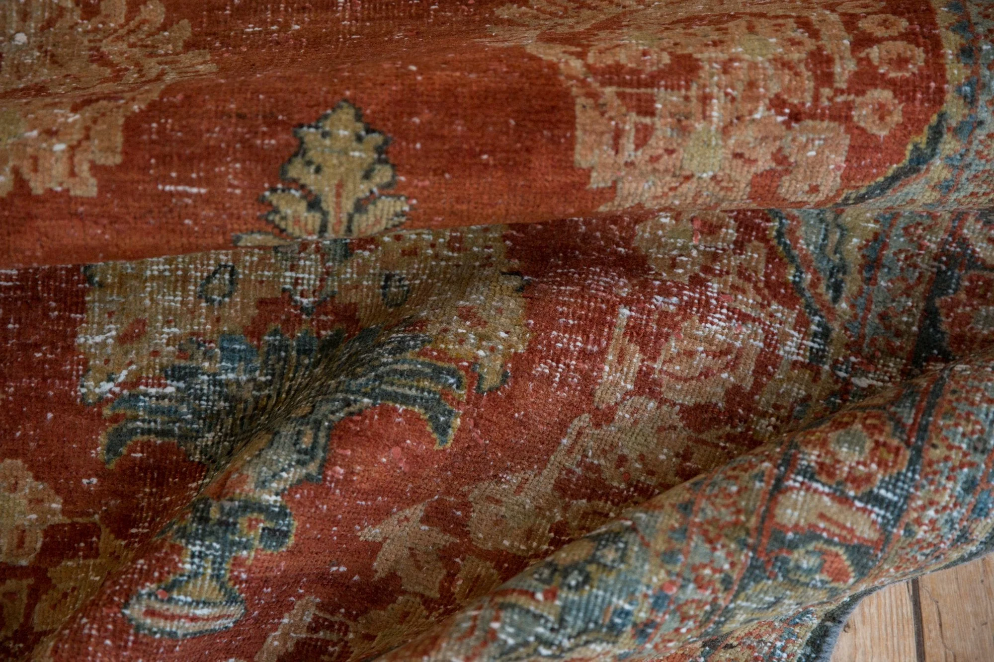 3.5x11.5 Vintage Distressed Mahal Rug Runner - Image 13