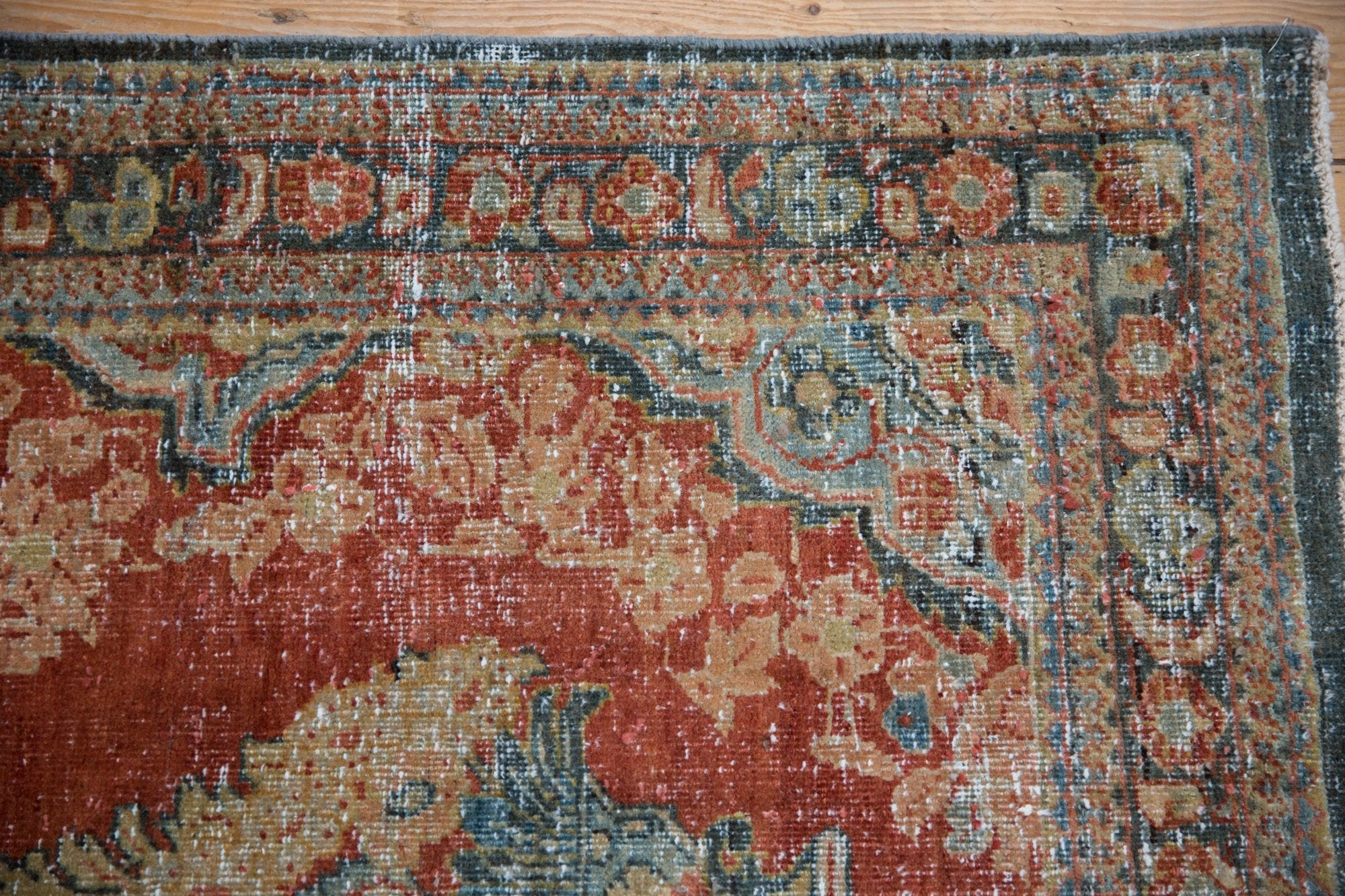 3.5x11.5 Vintage Distressed Mahal Rug Runner - Image 7
