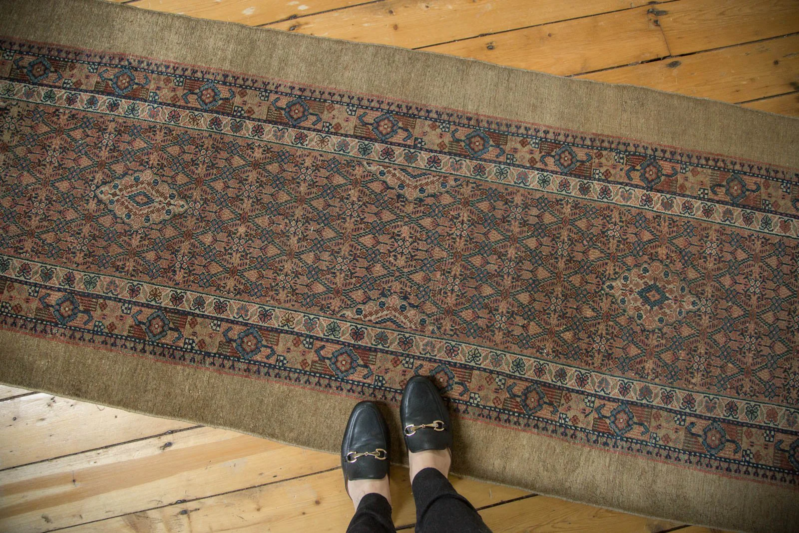 3.5x13.5 Antique Camel Hair Serab Rug Runner - Image 2