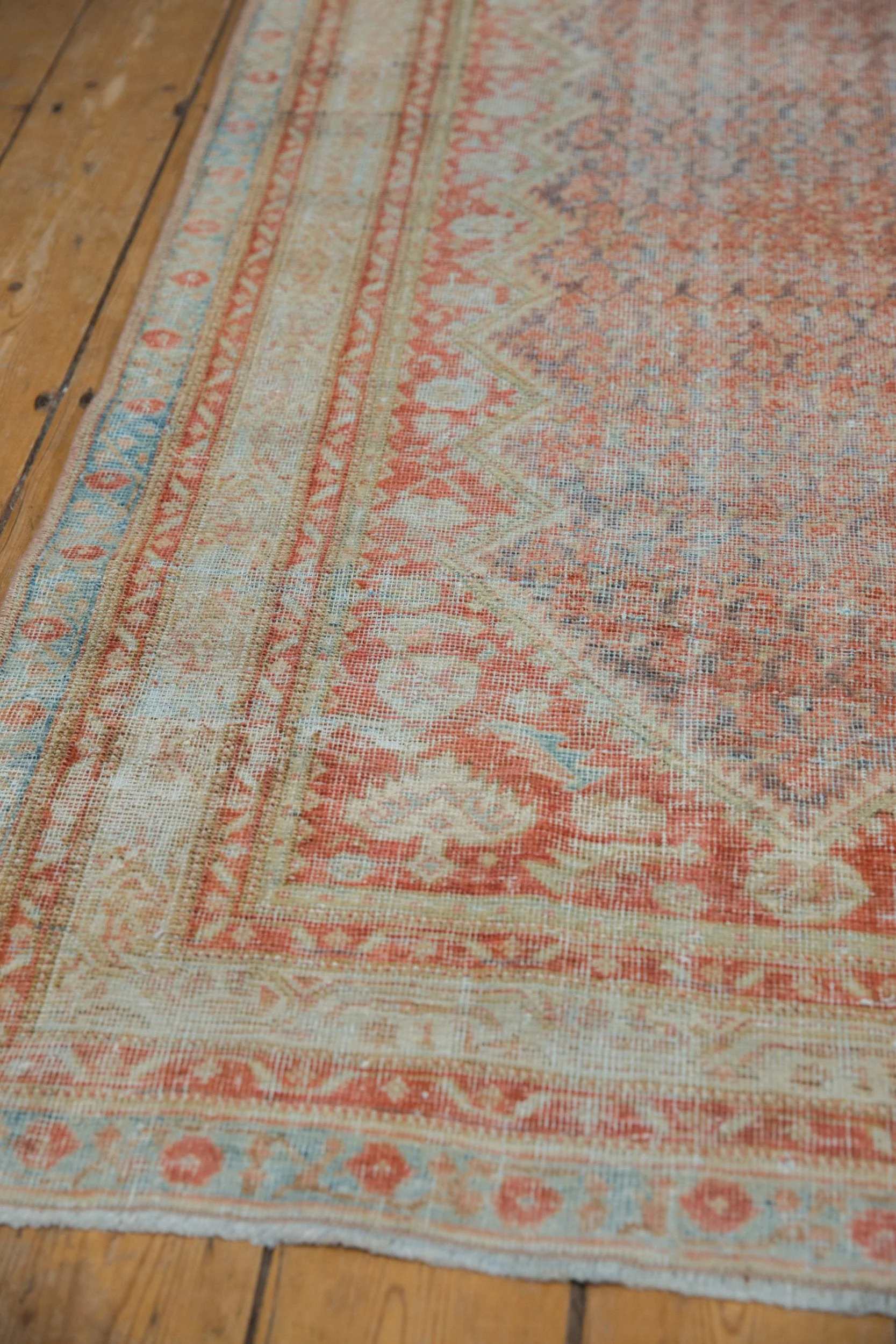 3.5x13.5 Vintage Fine Distressed Mahal Rug Runner - Image 4