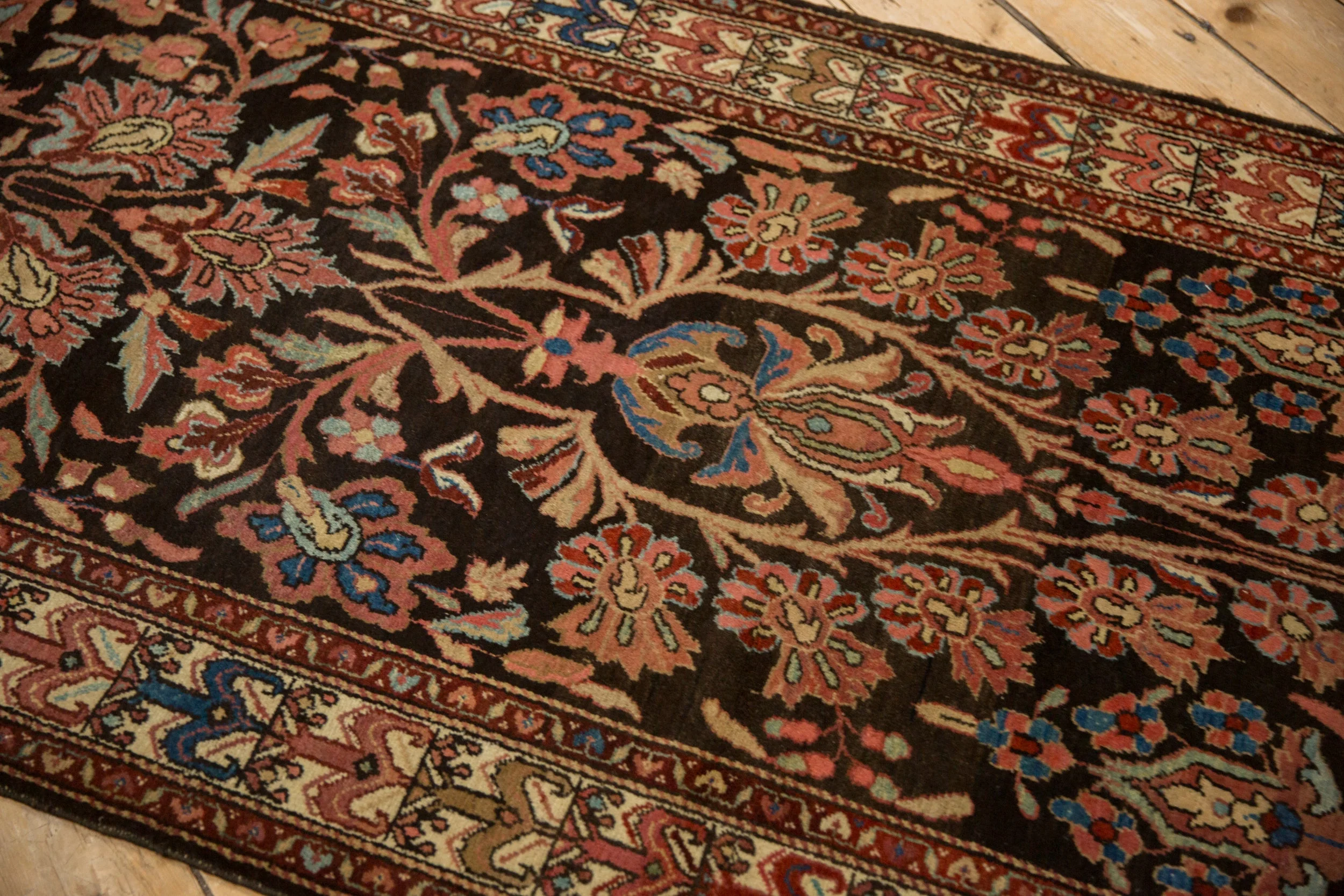 3.5x18.5 Vintage Malayer Rug Runner - Image 3
