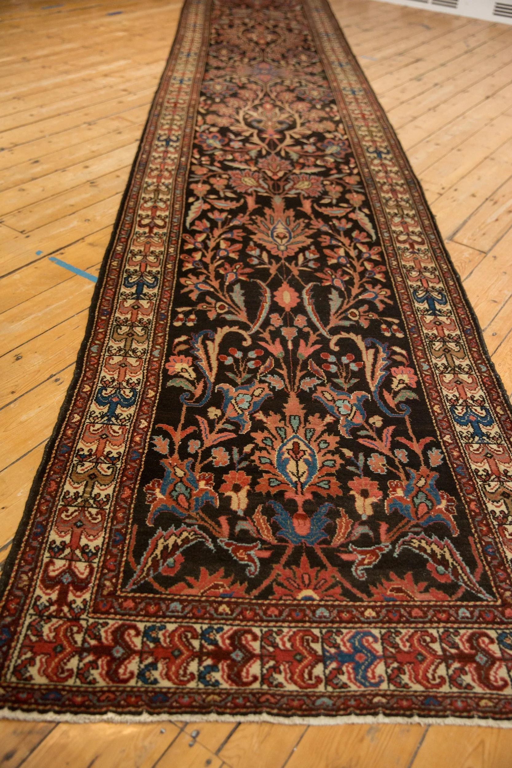 3.5x18.5 Vintage Malayer Rug Runner - Image 5