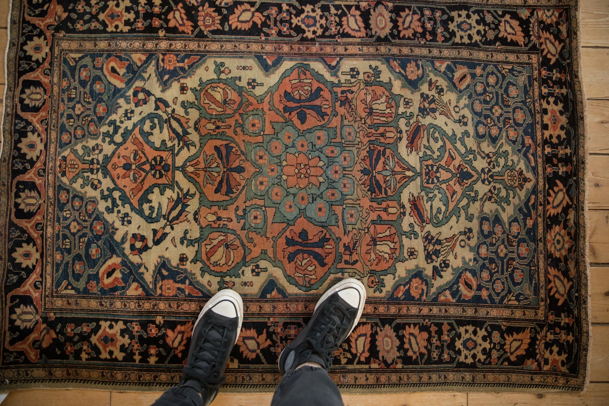 3.5x4.5 Antique Farahan Sarouk Square Rug - Image 2