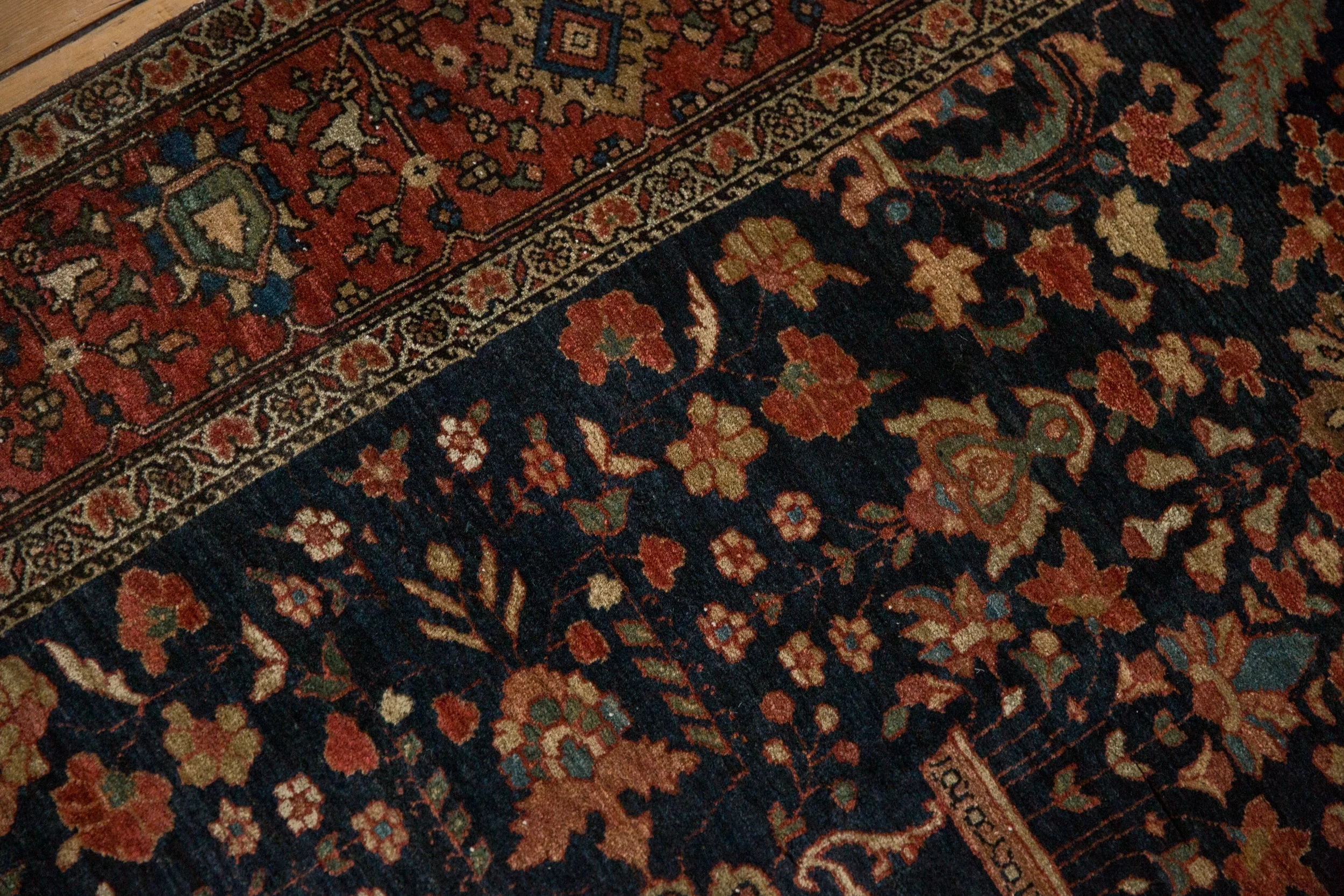3.5x4.5 Antique Farahan Sarouk Square Rug - Image 4