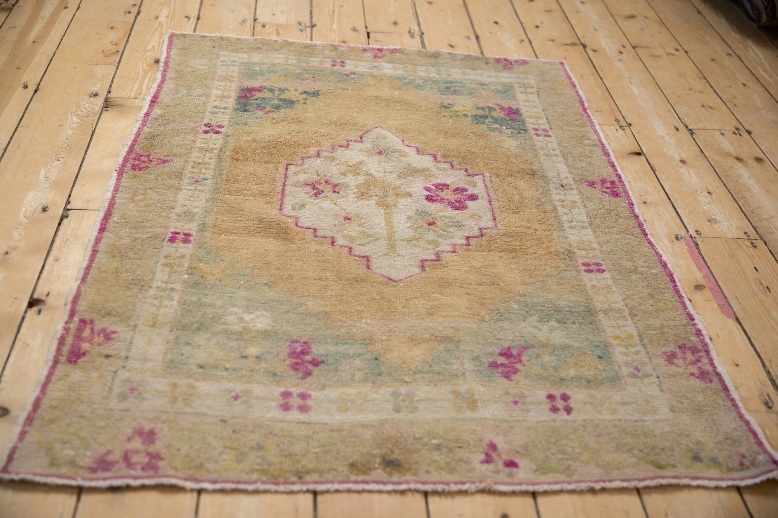 3.5x4.5 Vintage Distressed Oushak Square Rug - Image 5