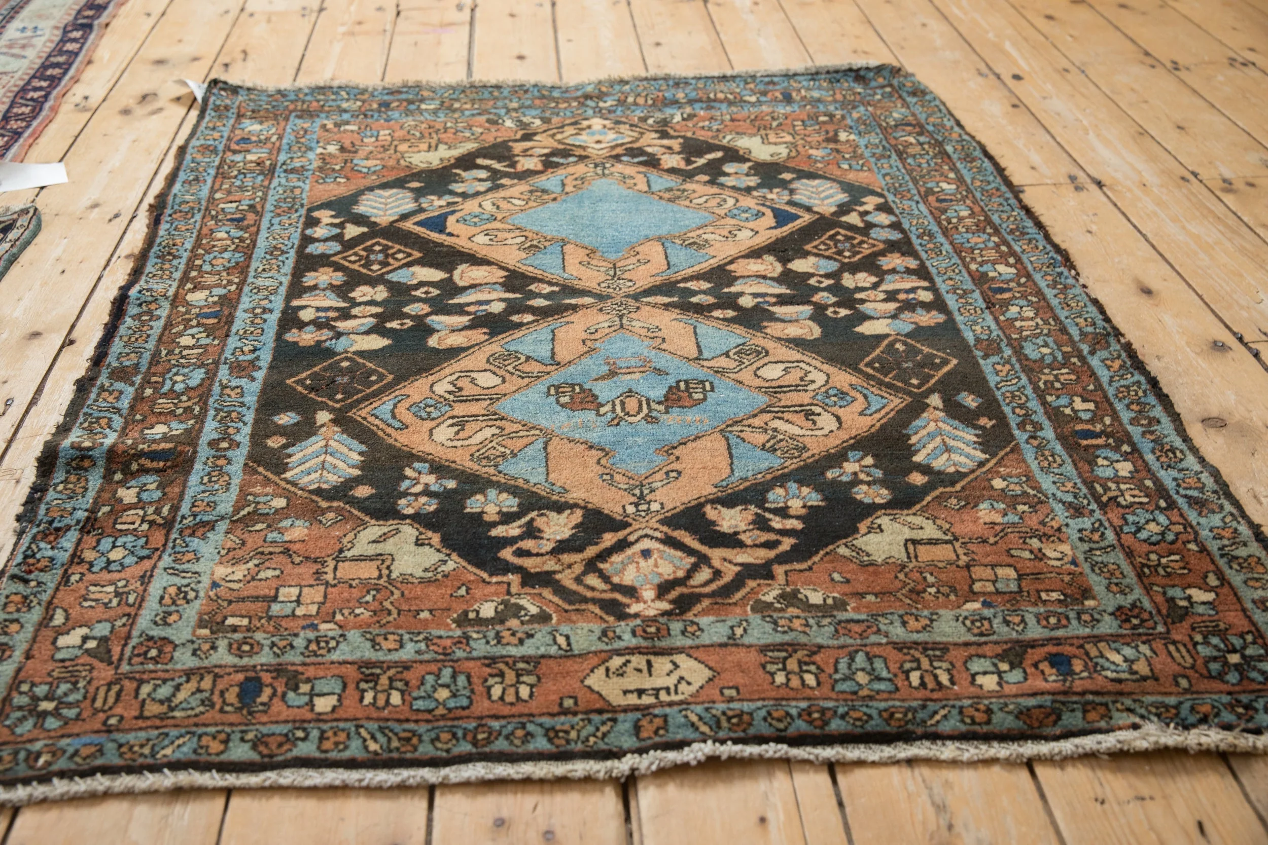 3.5x4.5 Vintage Fine Heriz Square Rug - Image 6