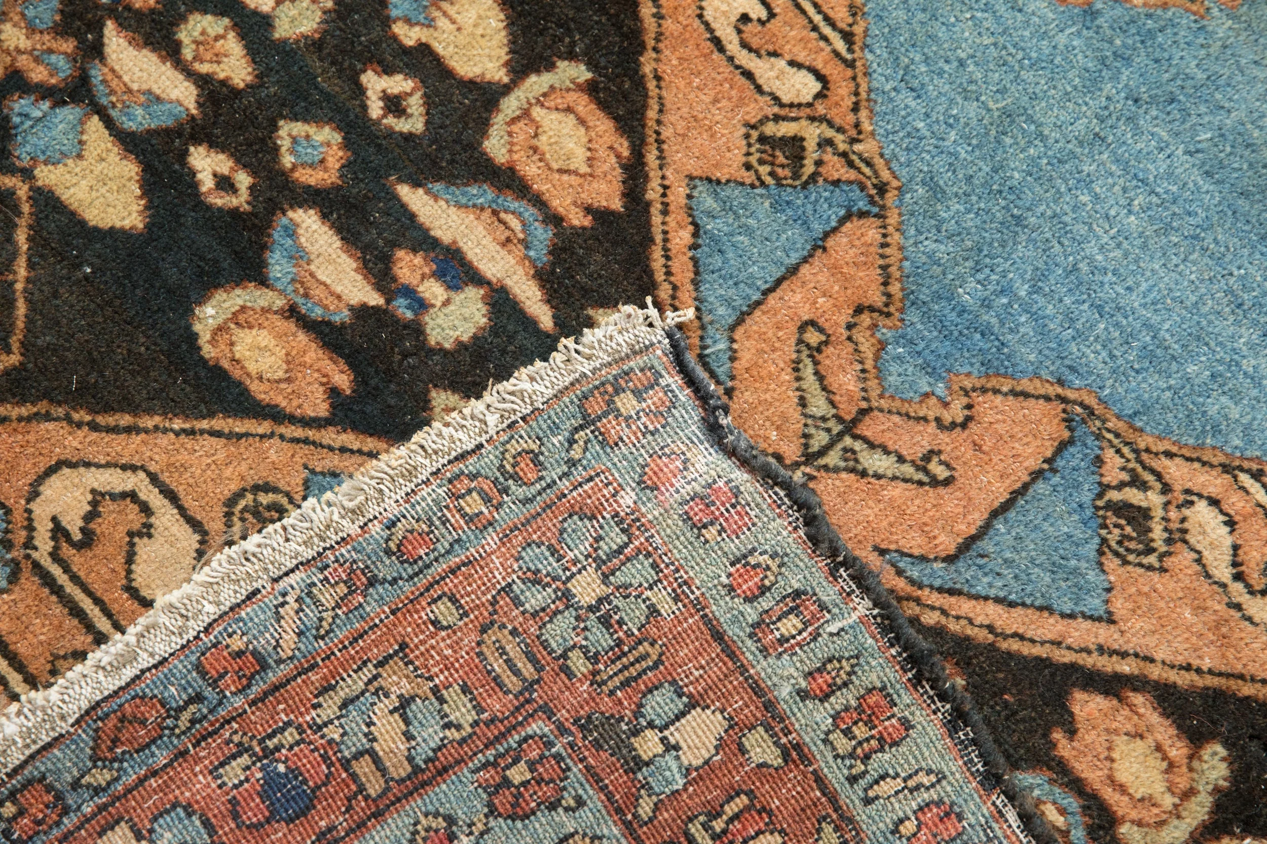 3.5x4.5 Vintage Fine Heriz Square Rug - Image 9