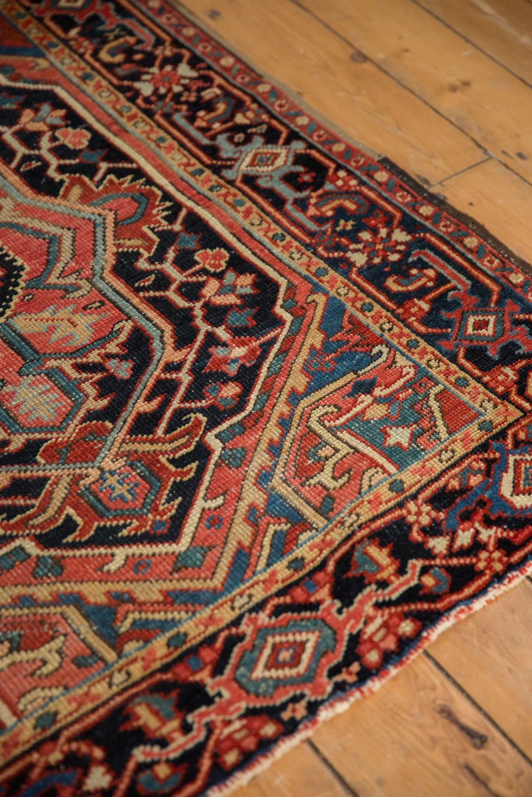 3.5x4.5 Vintage Heriz Square Rug - Image 11