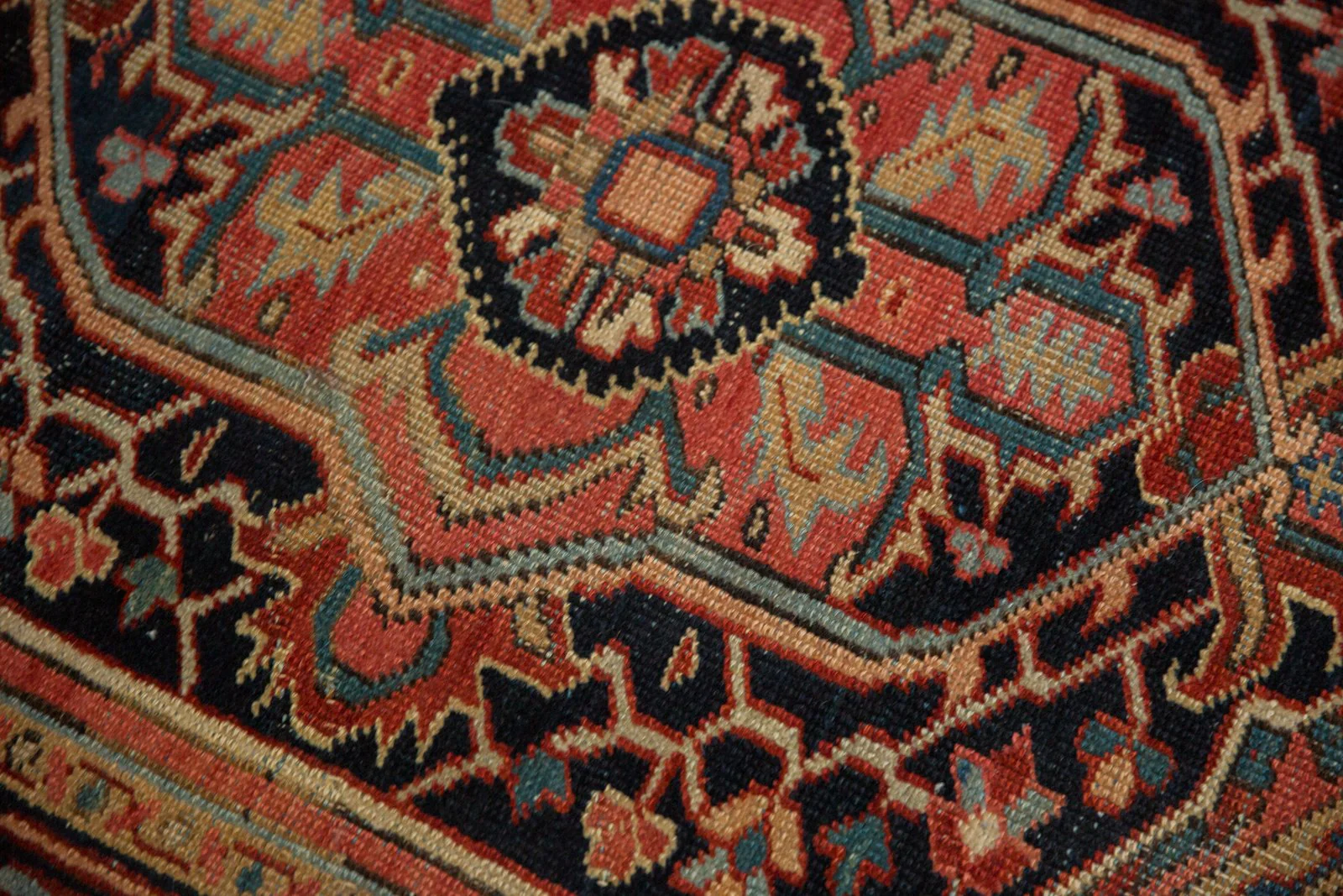 3.5x4.5 Vintage Heriz Square Rug - Image 12
