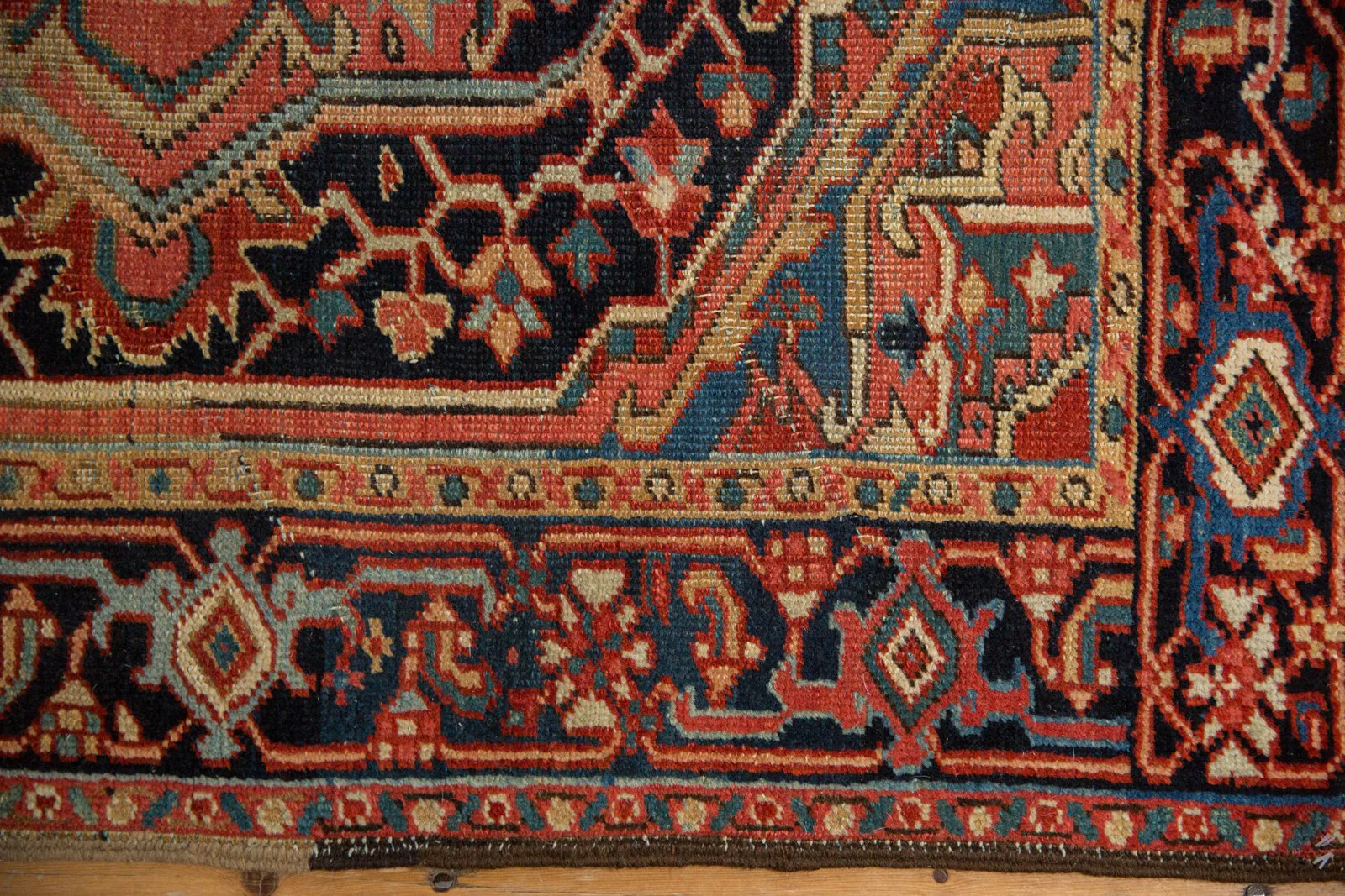 3.5x4.5 Vintage Heriz Square Rug - Image 3