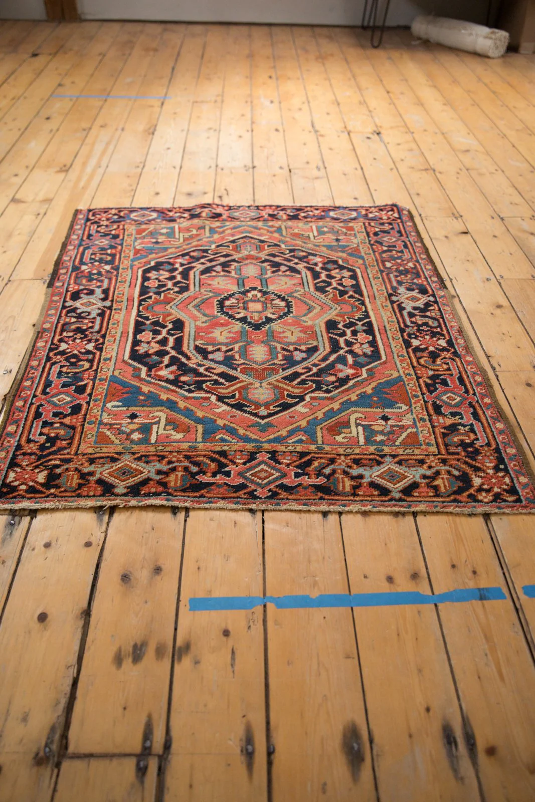 3.5x4.5 Vintage Heriz Square Rug - Image 7