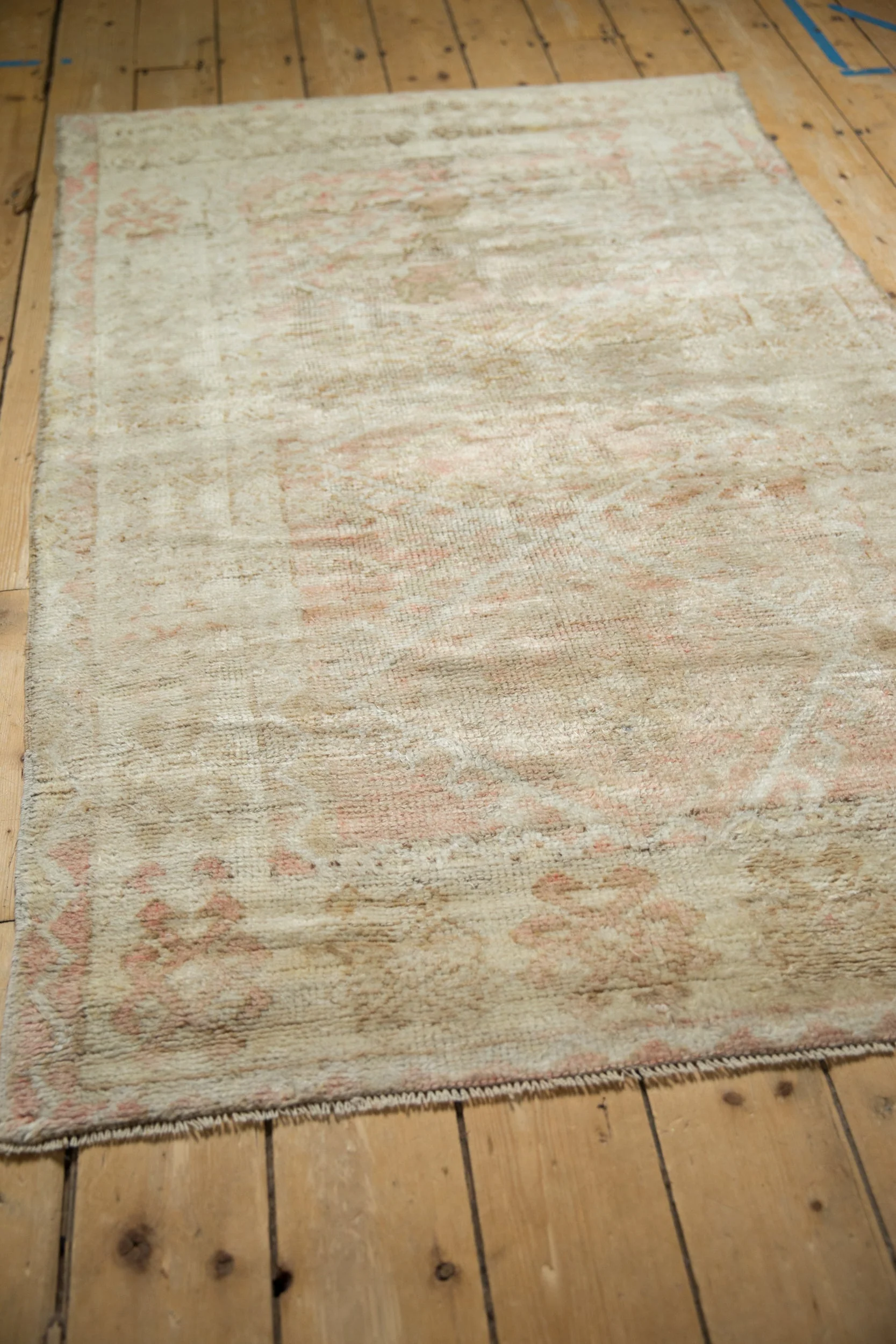 3.5x5.5 Vintage Distressed Anatolian Rug - Image 8