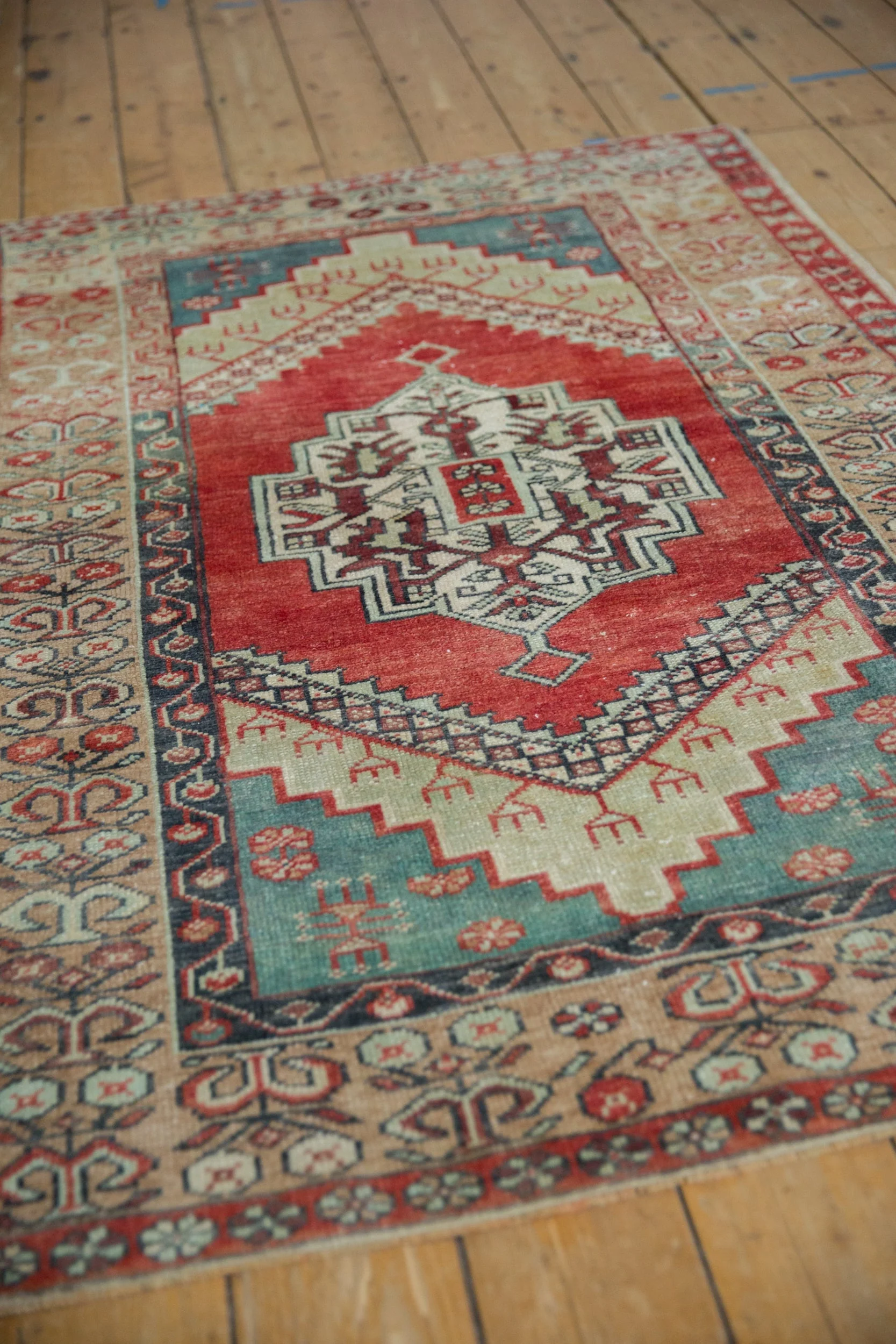 3.5x5.5 Vintage Distressed Anatolian Rug - Image 5