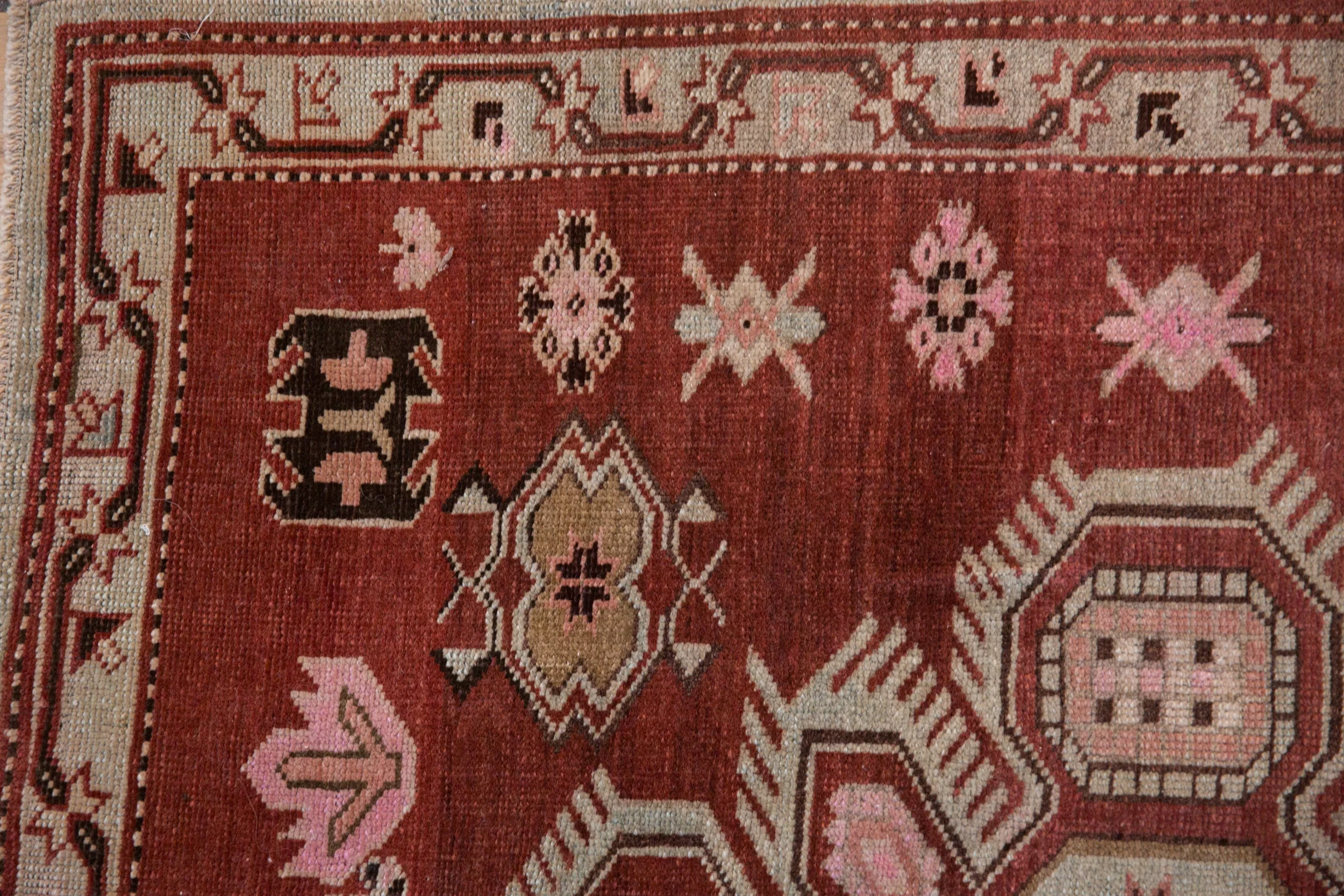 3.5x5.5 Vintage Distressed Caucasian Rug - Image 3
