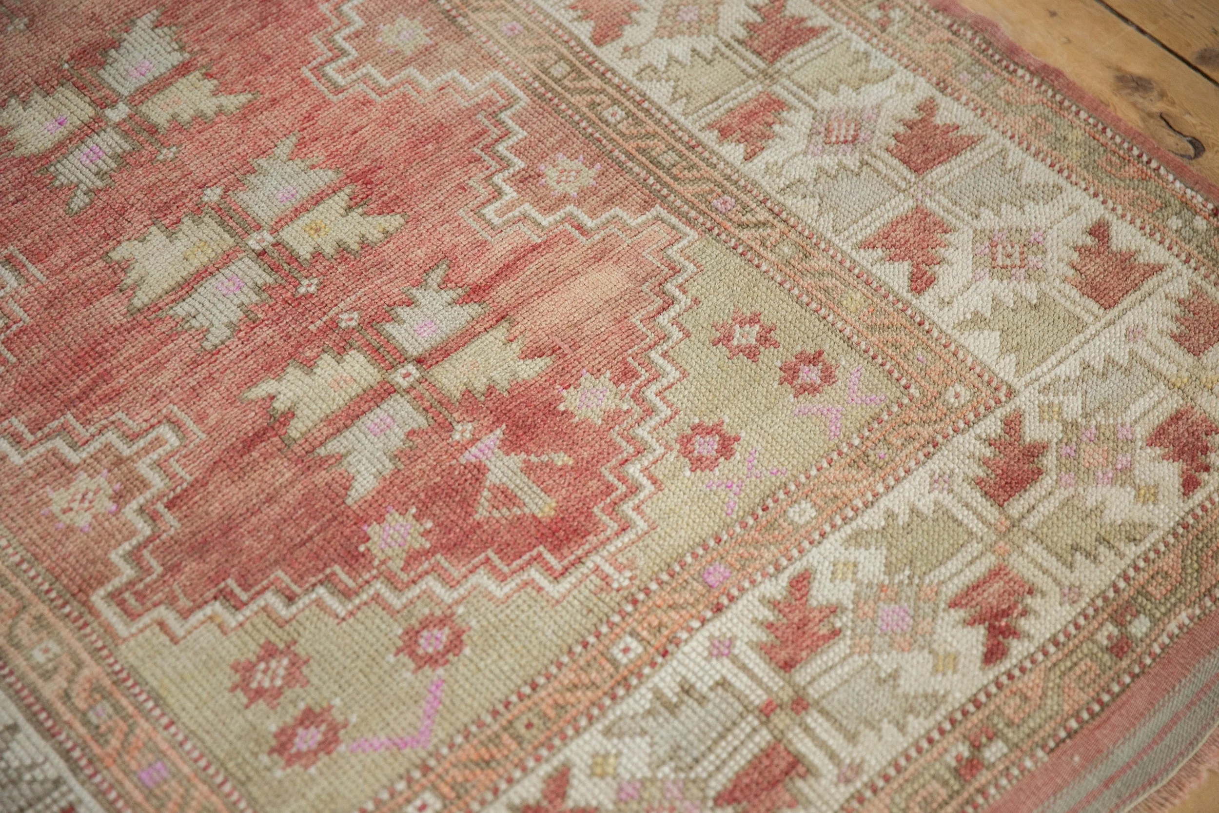 3.5x5.5 Vintage Distressed Melas Rug - Image 5