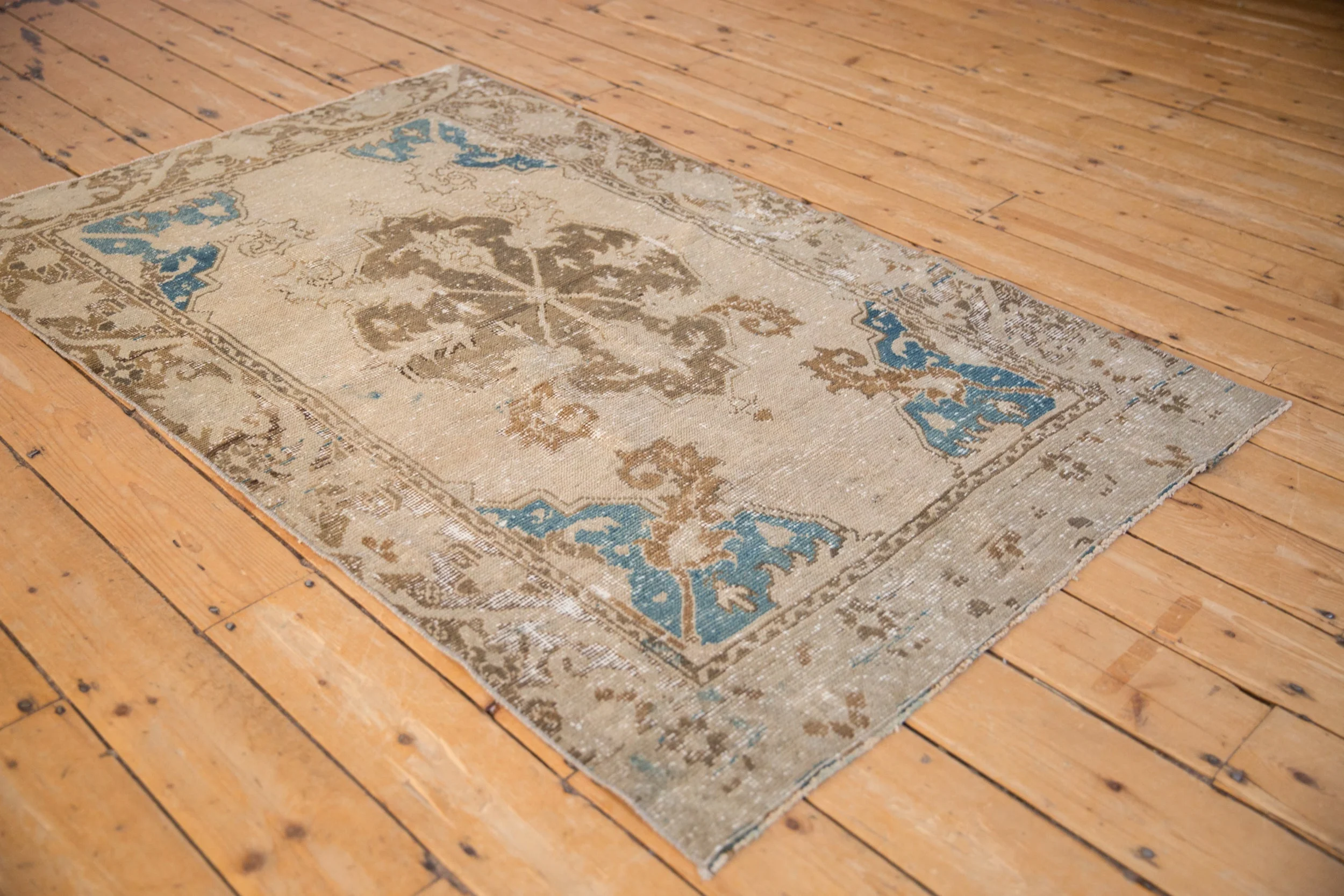 3.5x5.5 Vintage Distressed Oushak Rug - Image 4
