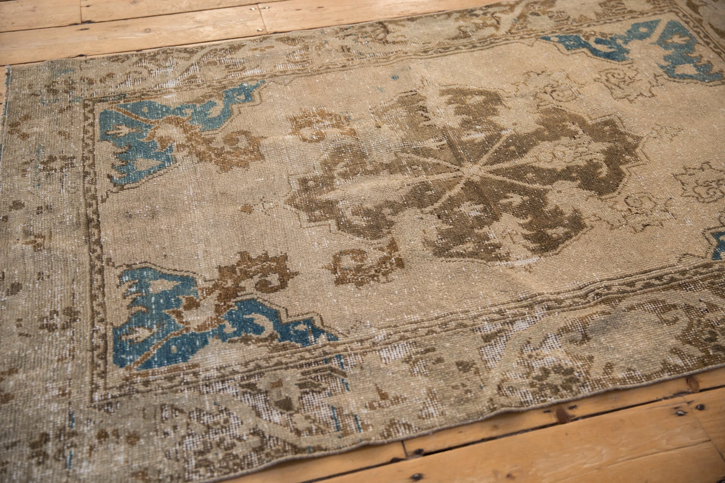 3.5x5.5 Vintage Distressed Oushak Rug - Image 5