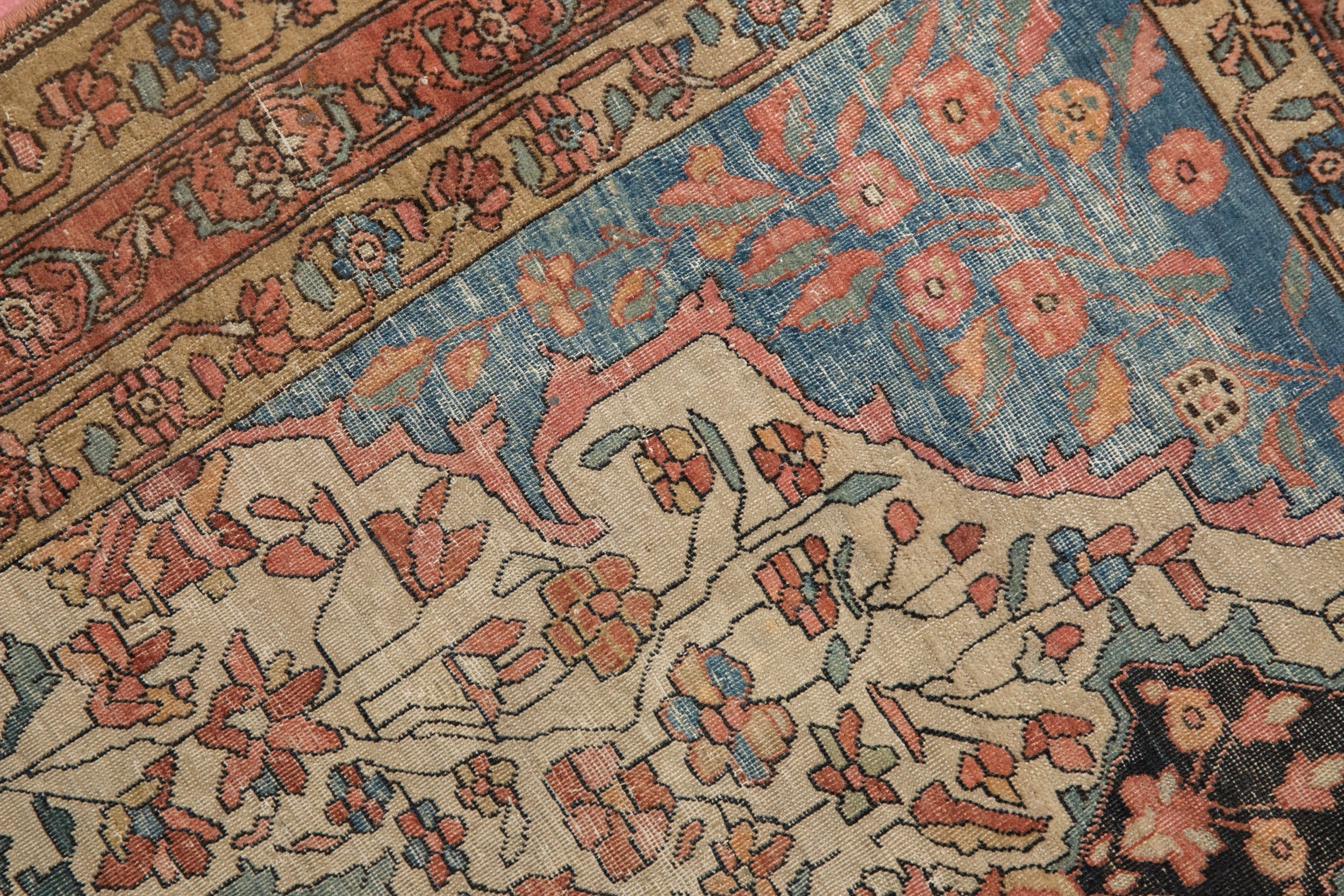 3.5x5 Antique Fine Farahan Sarouk Rug - Image 4