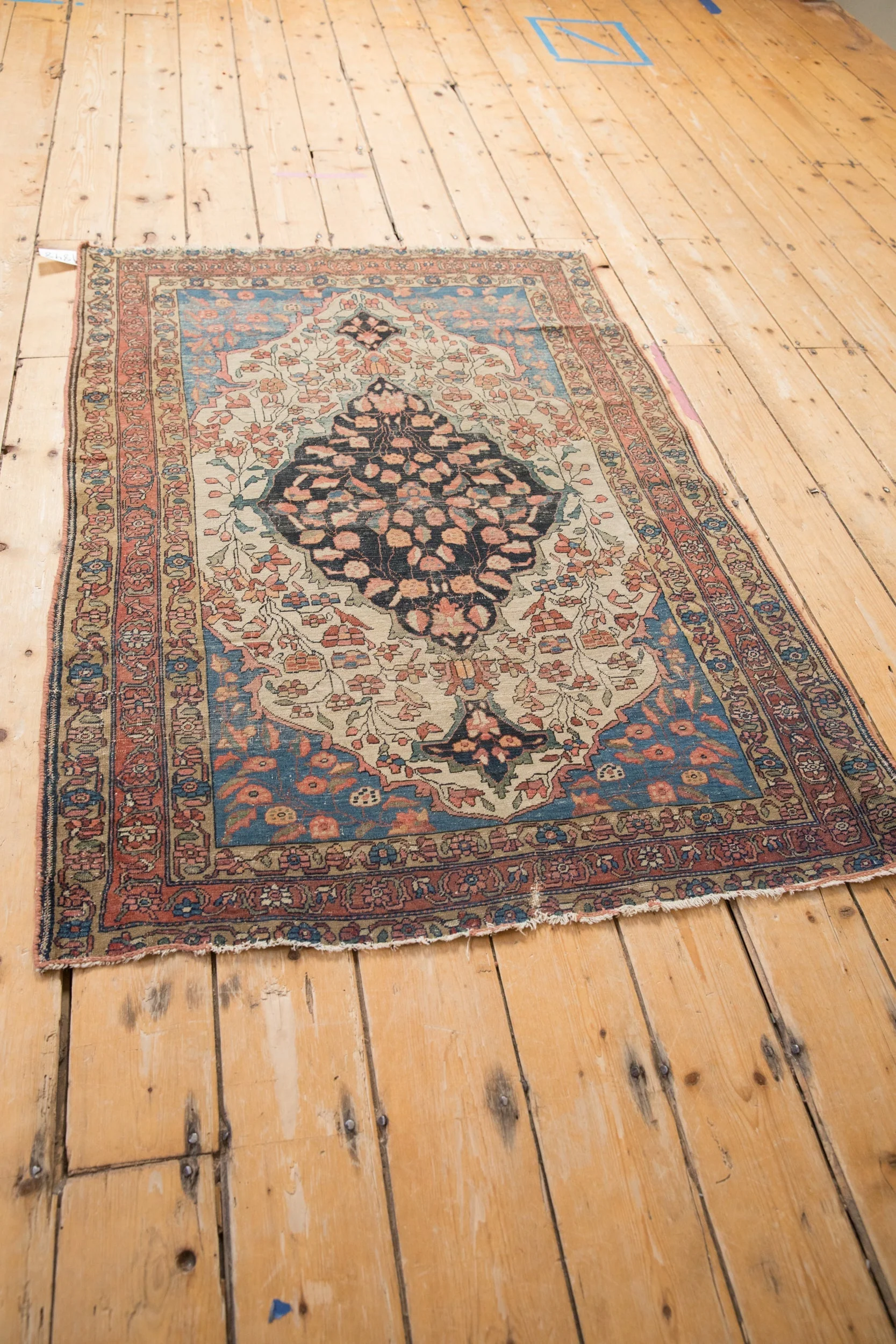 3.5x5 Antique Fine Farahan Sarouk Rug - Image 7
