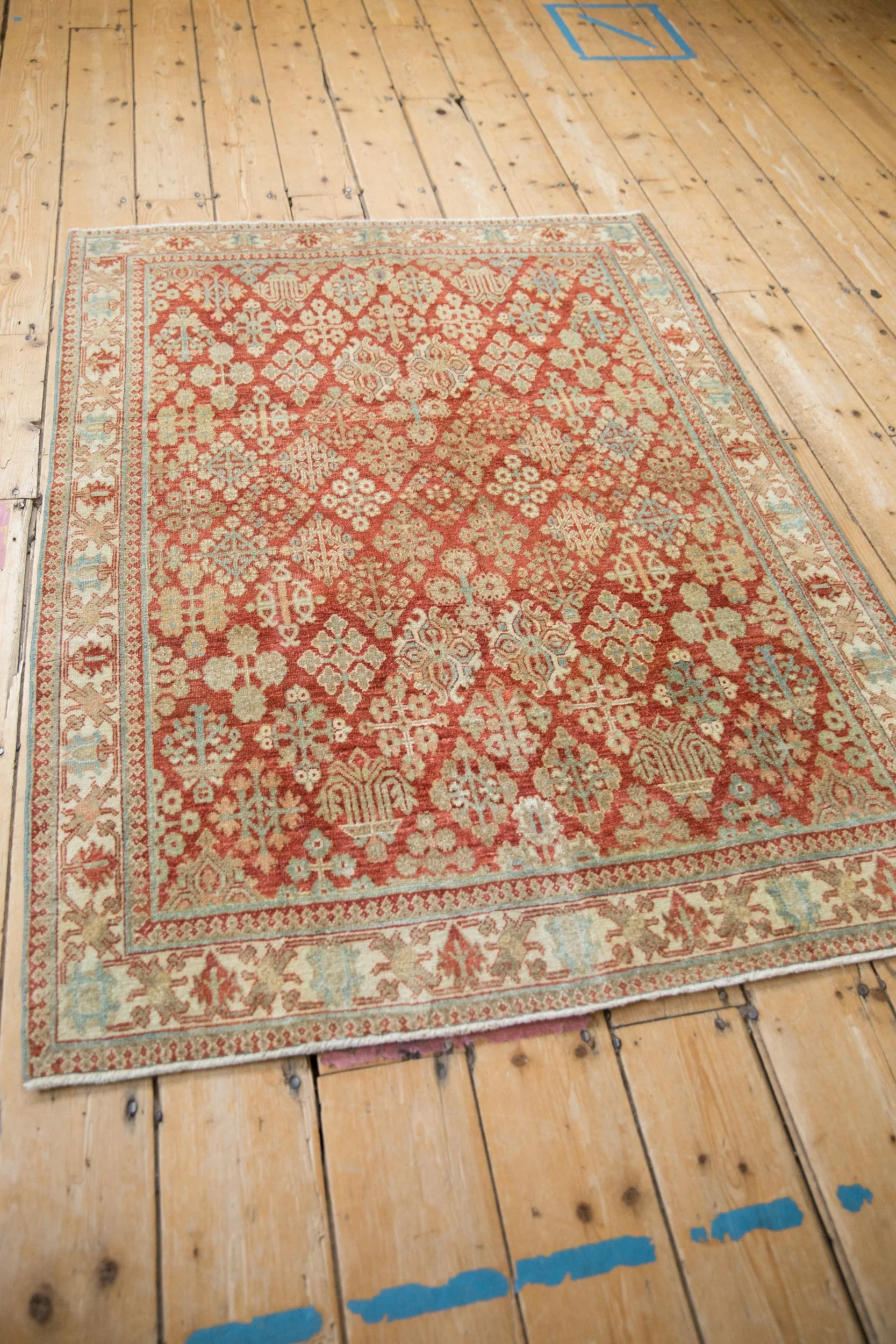 3.5x5 Vintage Distressed Joshegan Rug - Image 7