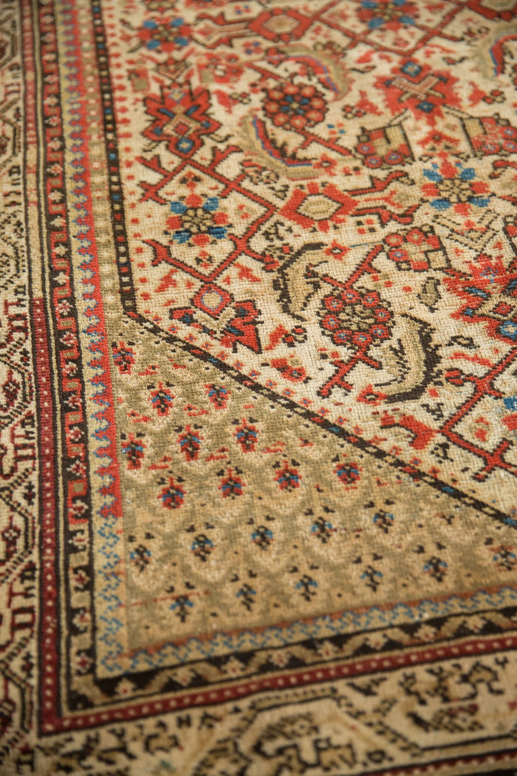 3.5x5 Vintage Distressed Serbend Rug - Image 4