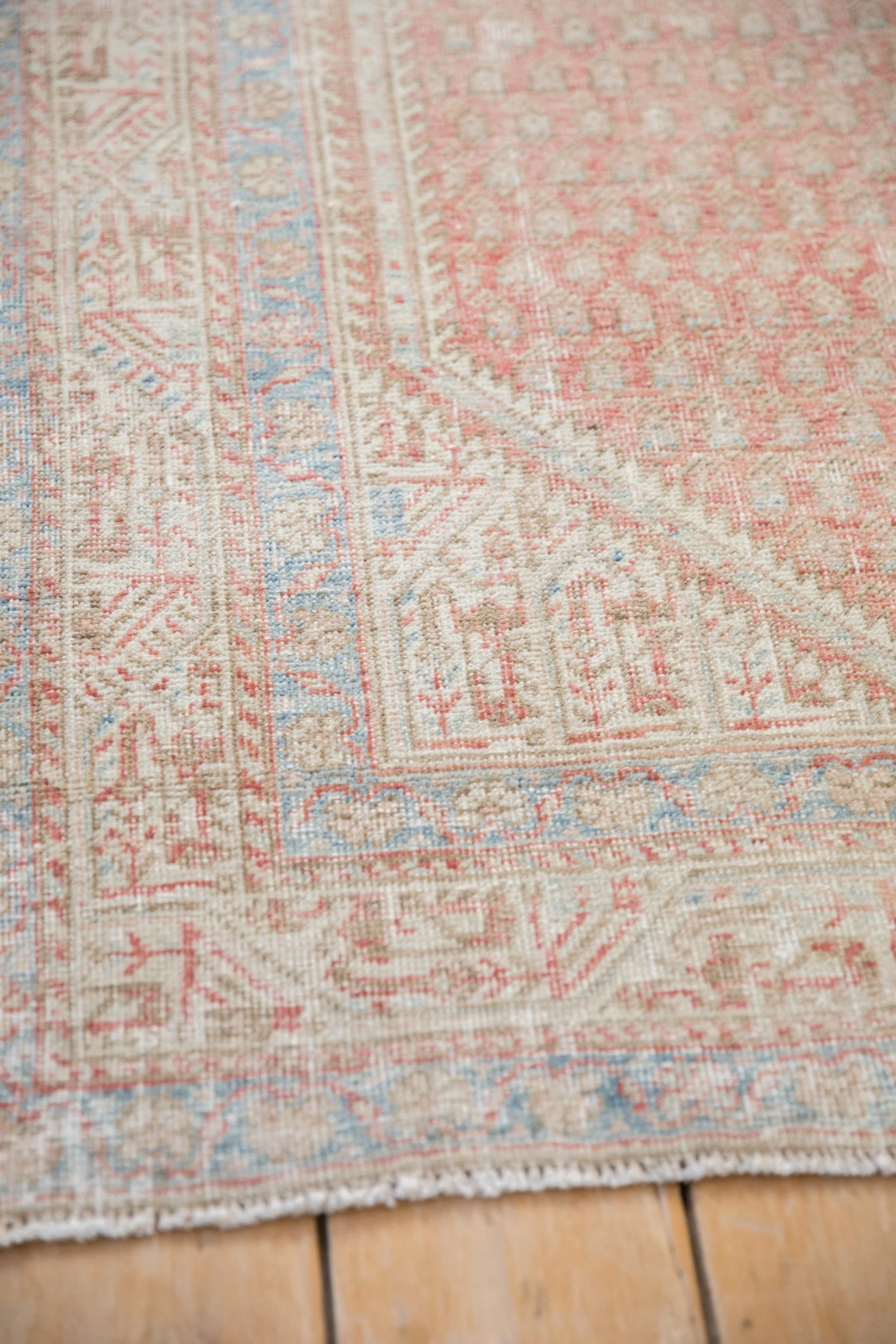 3.5x5 Vintage Distressed Serbend Rug - Image 10