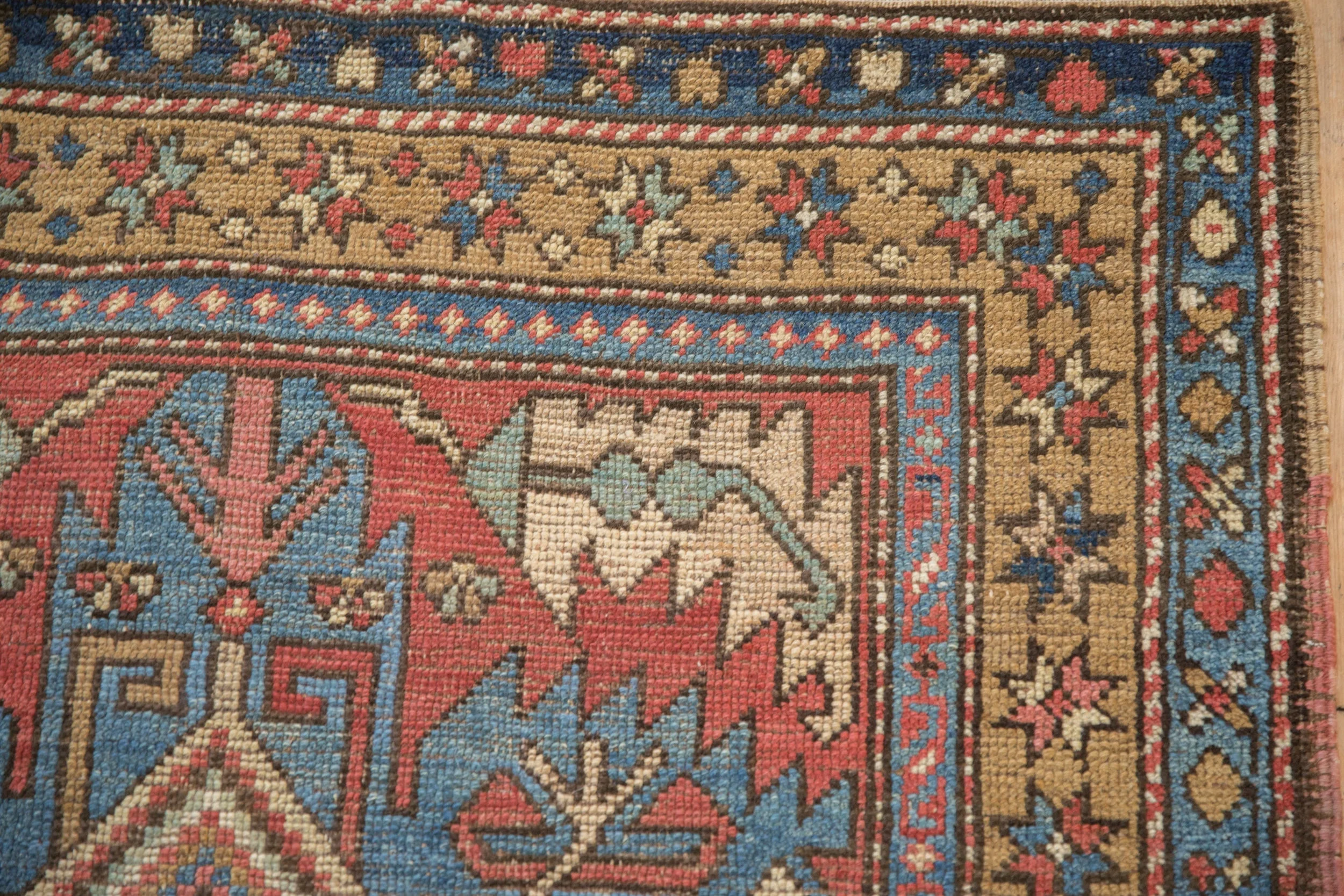 3.5x5 Vintage Heriz Rug - Image 4