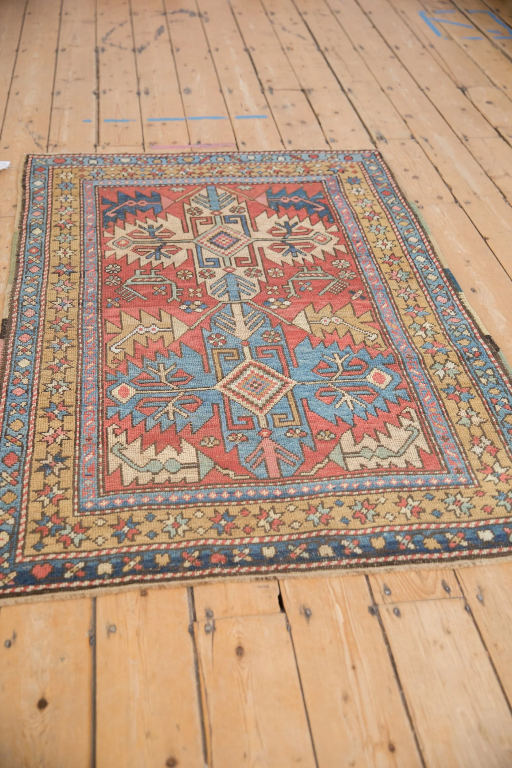 3.5x5 Vintage Heriz Rug - Image 5