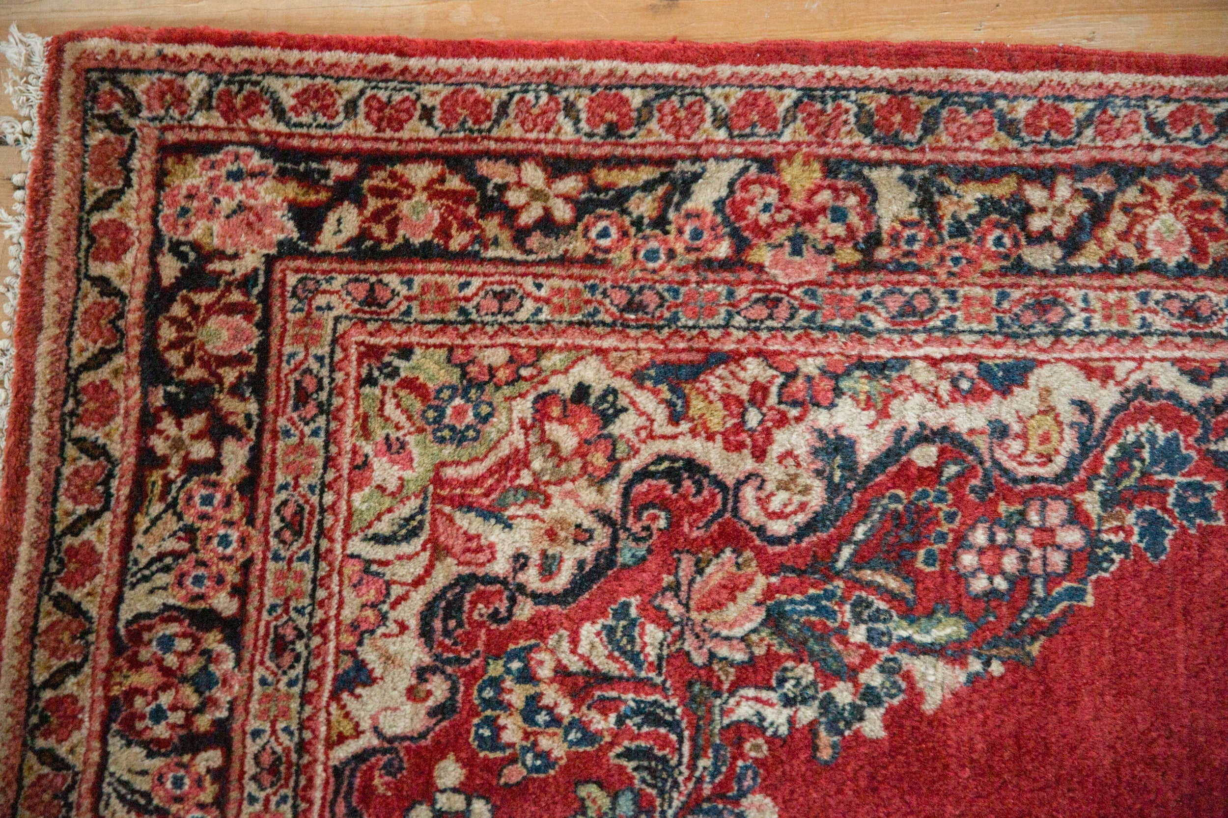 3.5x5 Vintage Sarouk Rug - Image 3