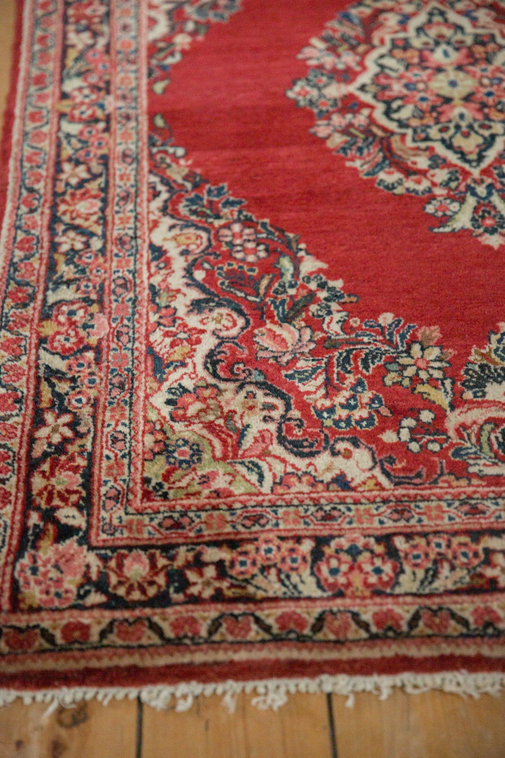 3.5x5 Vintage Sarouk Rug - Image 5