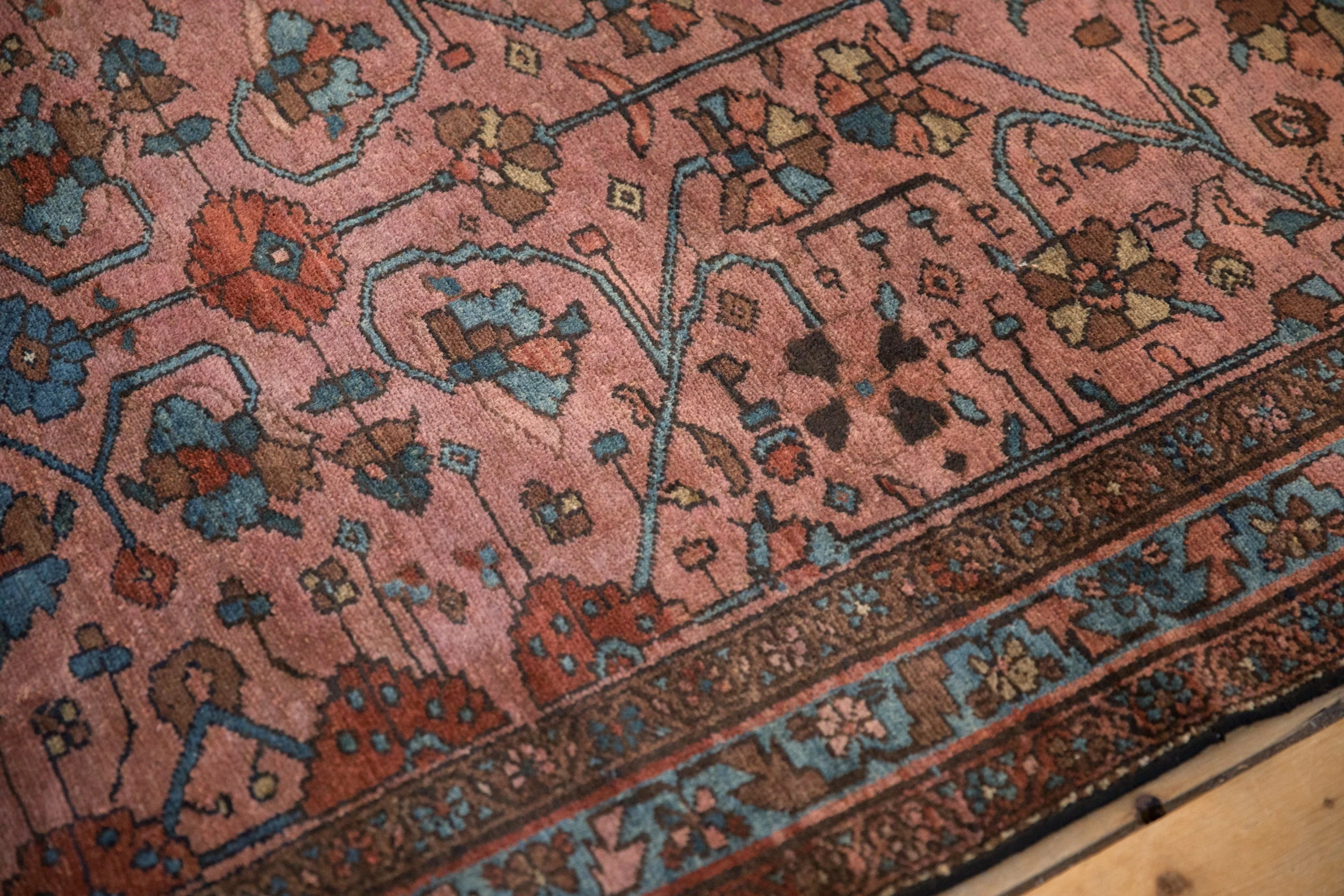 3.5x6.5 Antique Fine Lilihan Rug - Image 7