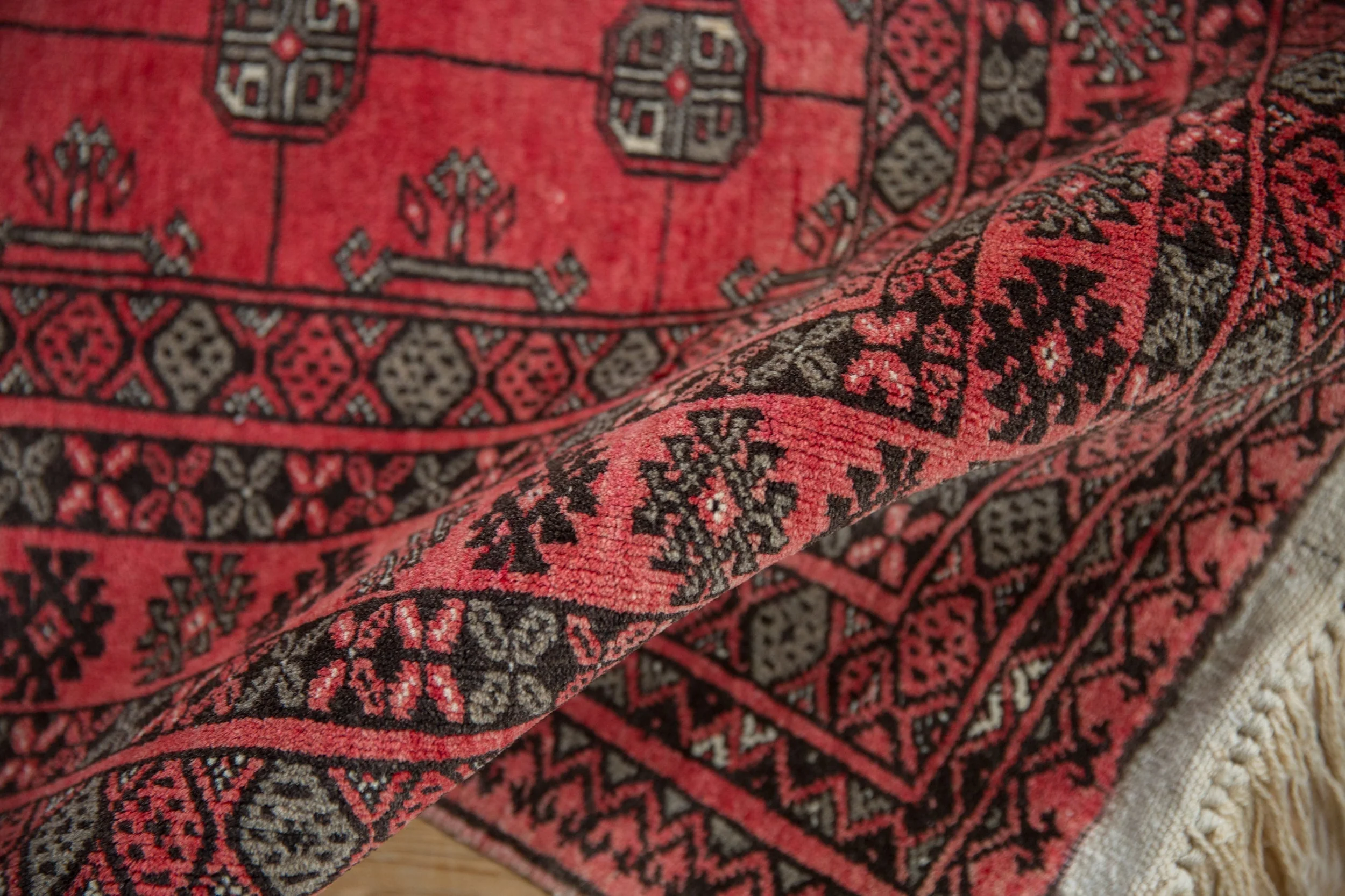 3.5x6.5 Vintage Daulatabad Rug - Image 9