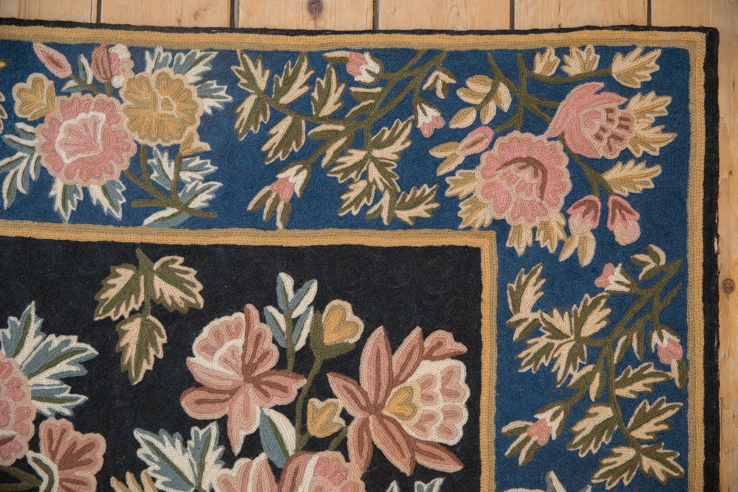 3.5x6 Vintage Chainstitch Rug - Image 3