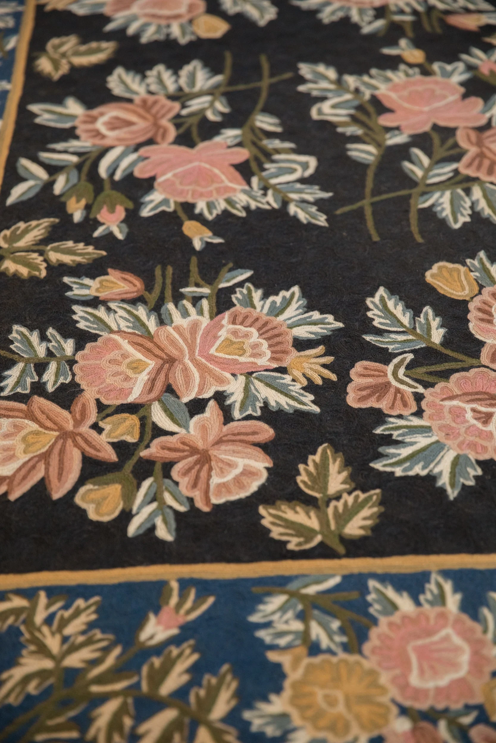 3.5x6 Vintage Chainstitch Rug - Image 5