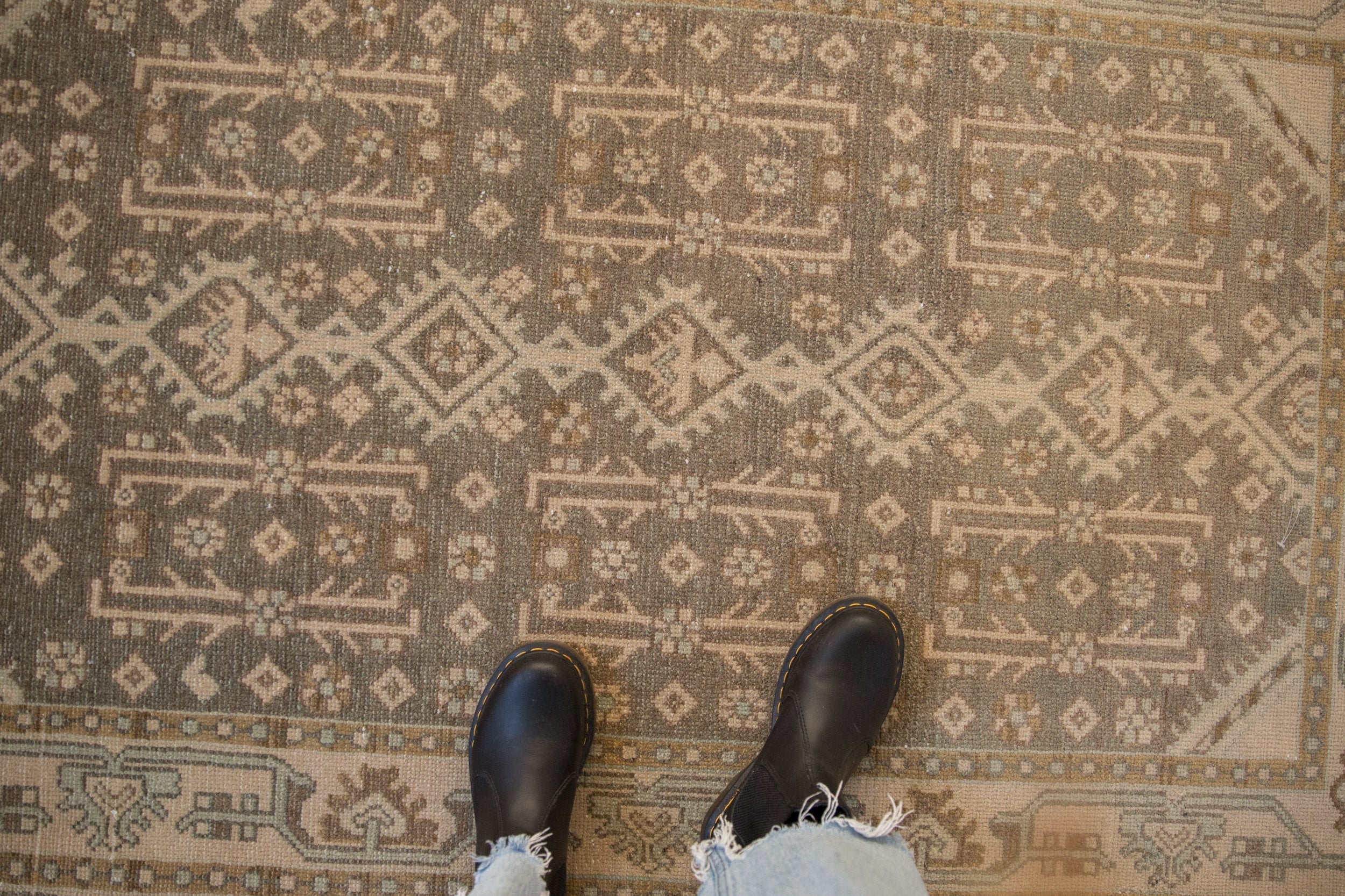 3.5x6 Vintage Distressed Hamadan Rug - Image 2