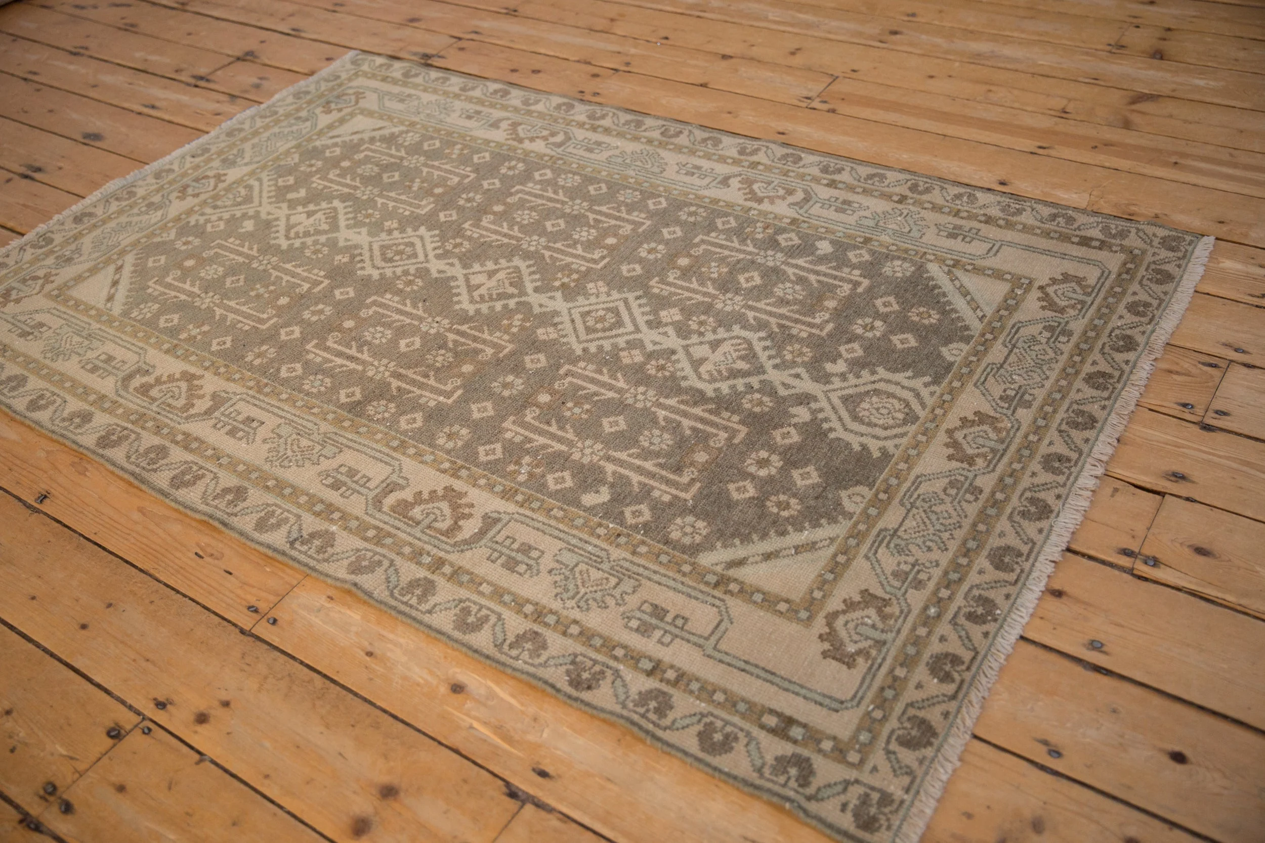 3.5x6 Vintage Distressed Hamadan Rug - Image 3