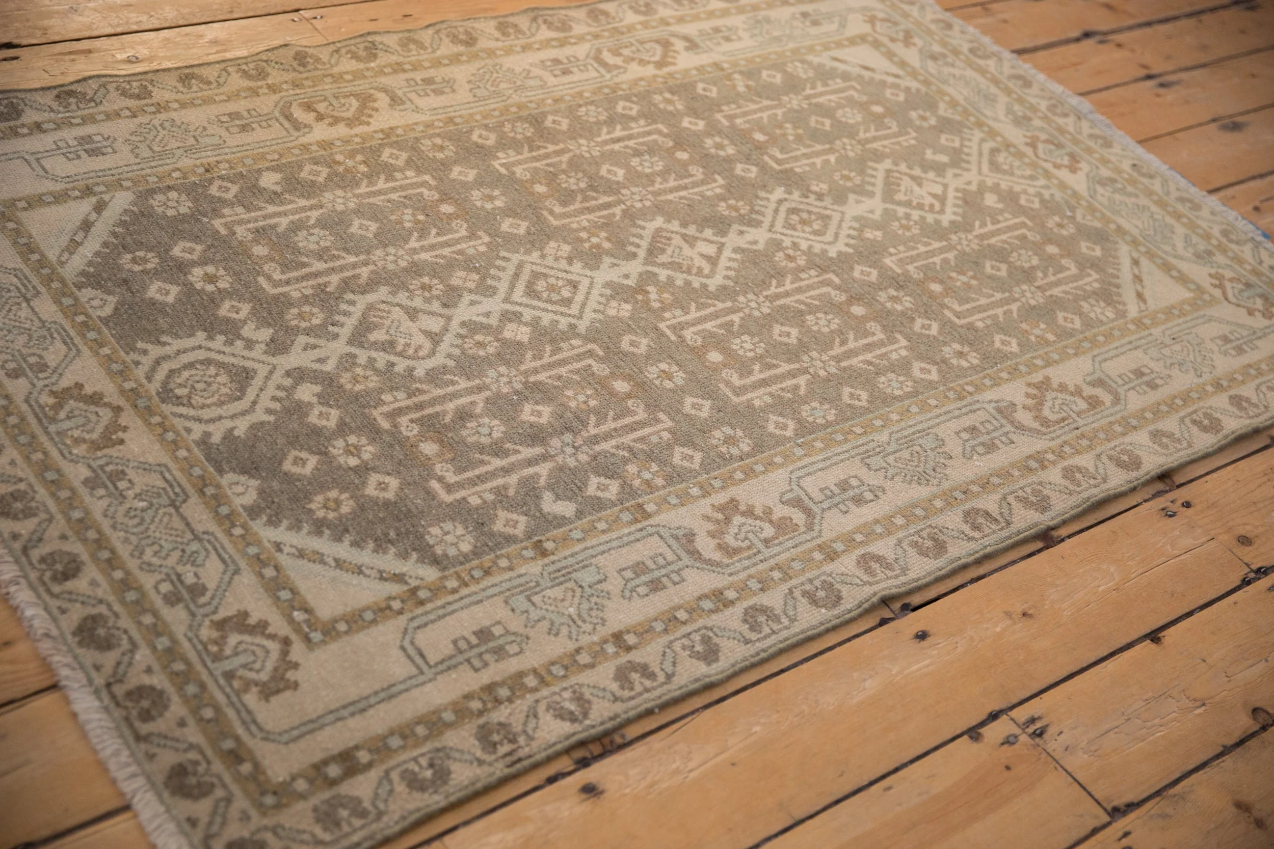 3.5x6 Vintage Distressed Hamadan Rug - Image 5