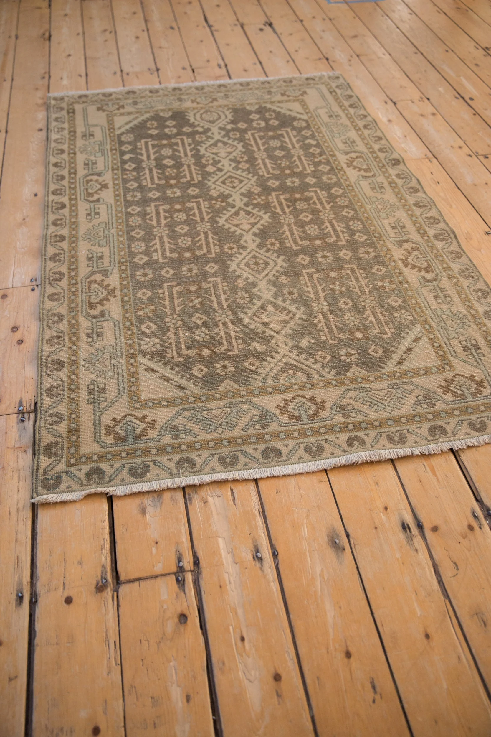 3.5x6 Vintage Distressed Hamadan Rug - Image 8