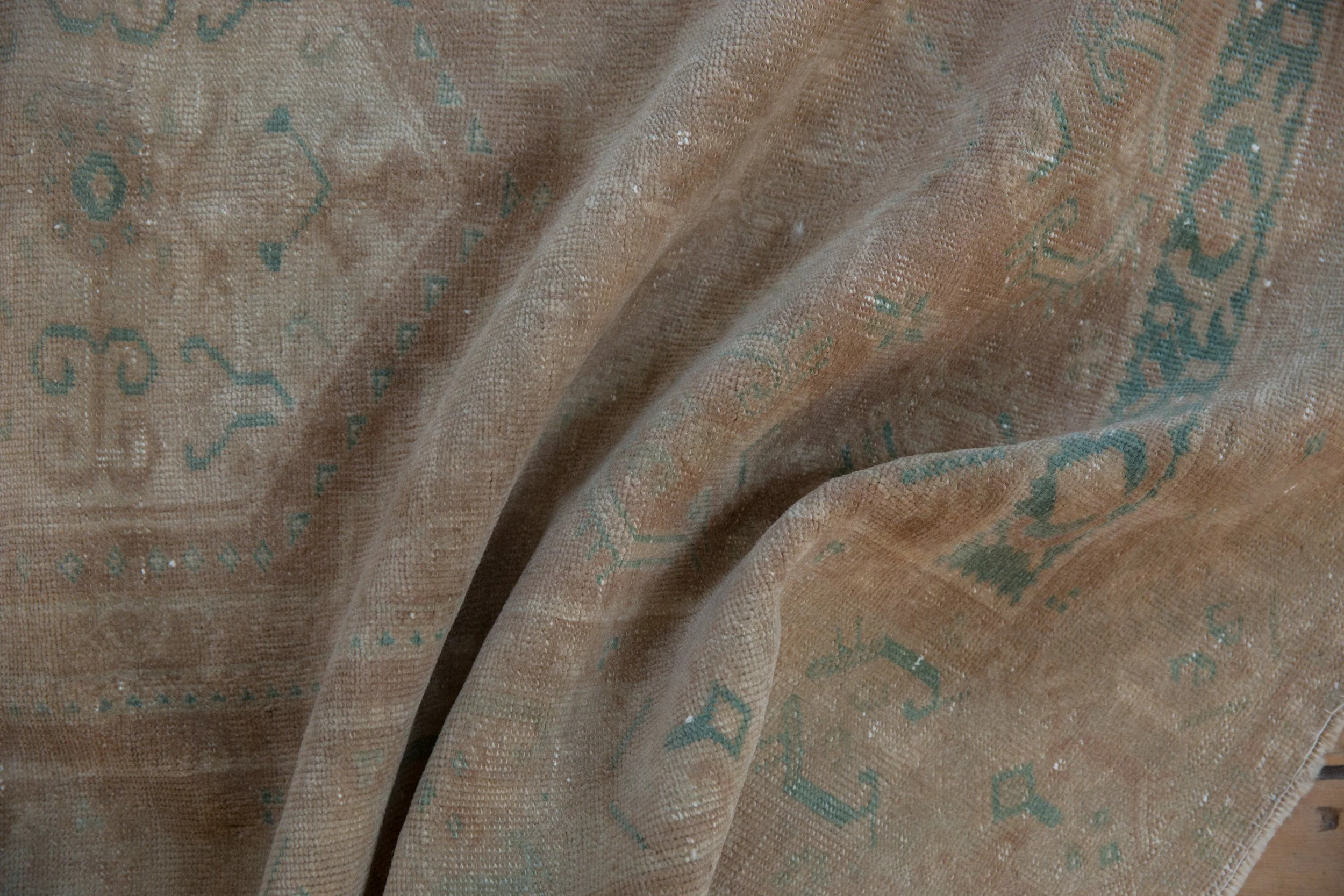 3.5x6 Vintage Distressed Oushak Rug - Image 7