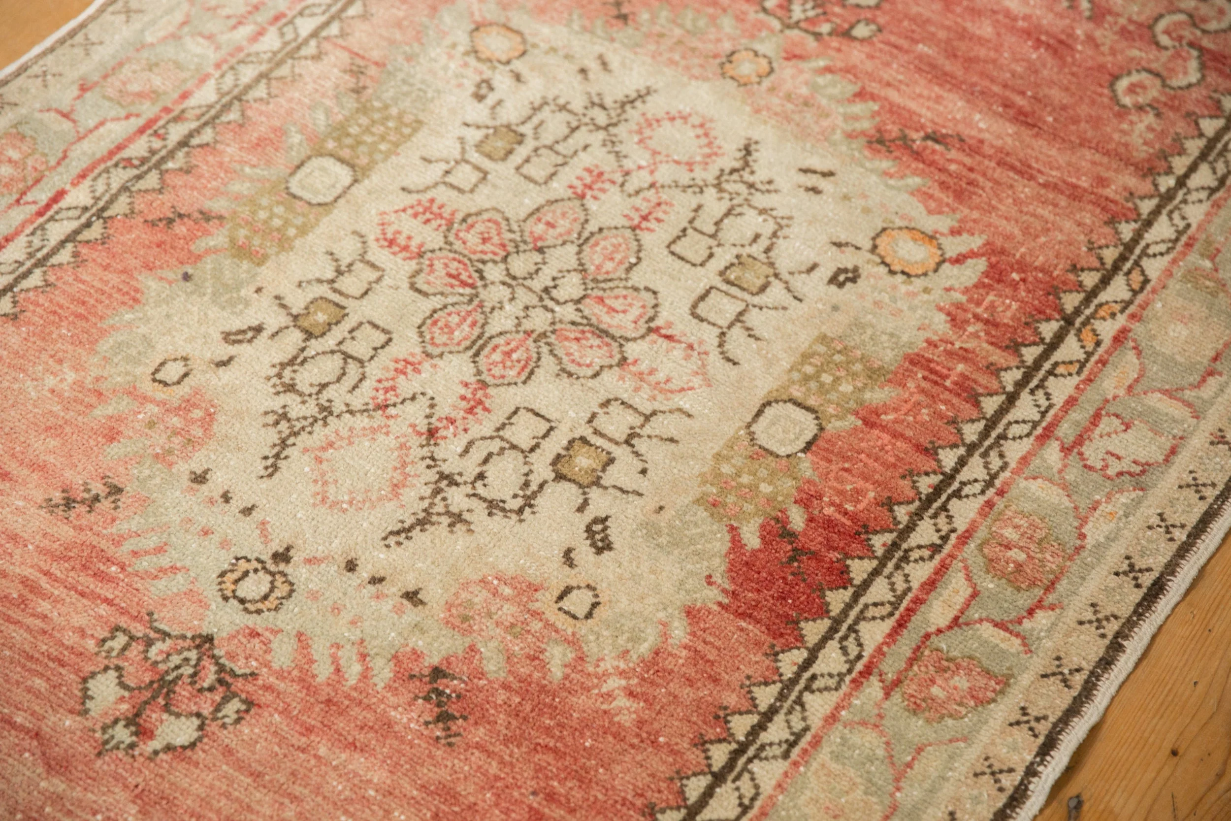 3.5x6 Vintage Distressed Oushak Rug - Image 5
