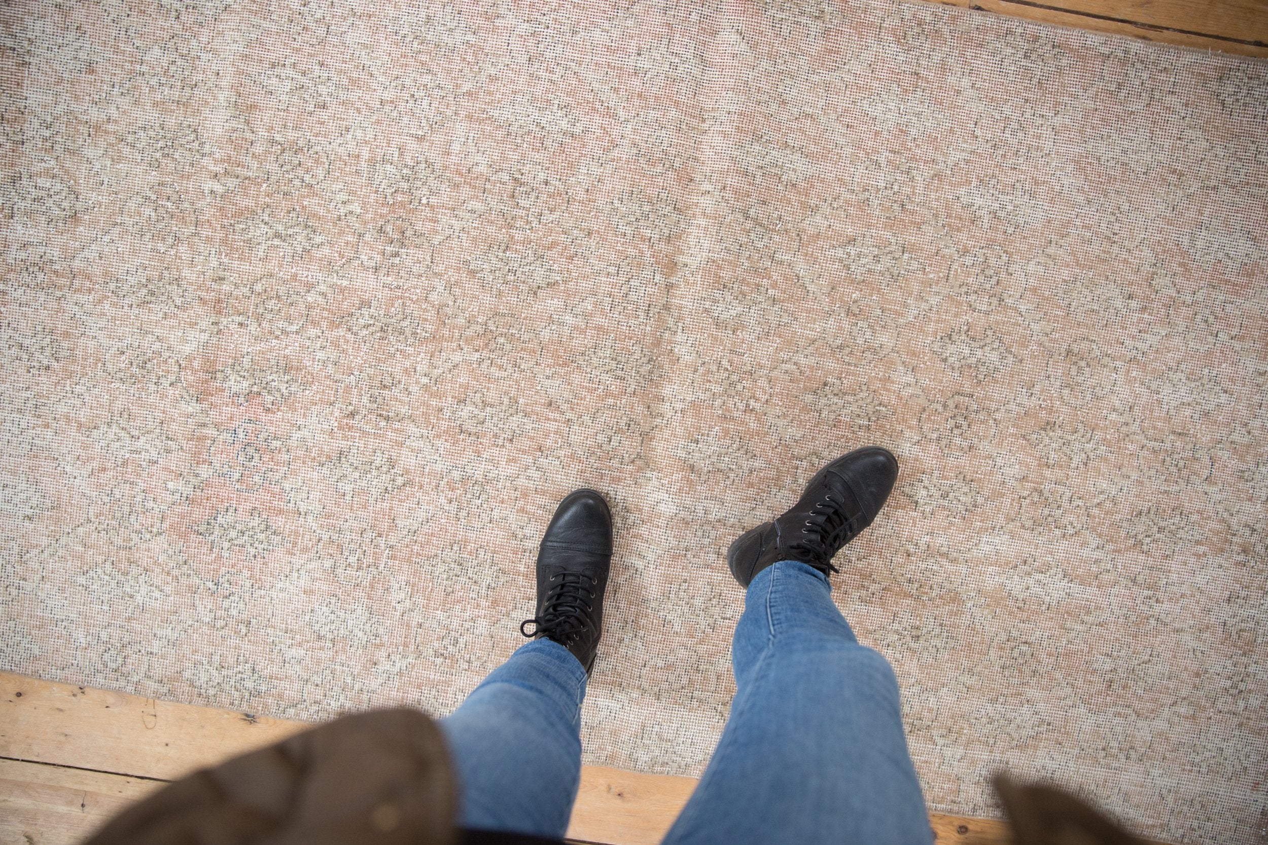 3.5x7 Vintage Distressed Sparta Rug Runner - Image 2
