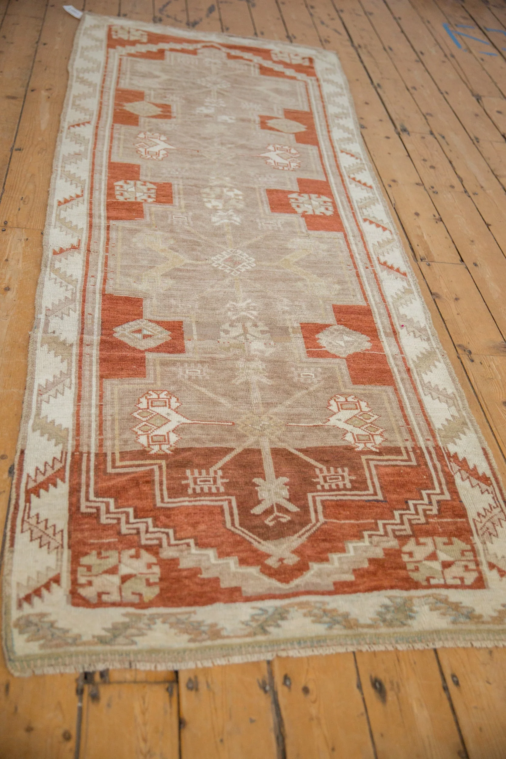 3.5x9.5 Vintage Distressed Kars Rug Runner - Image 3