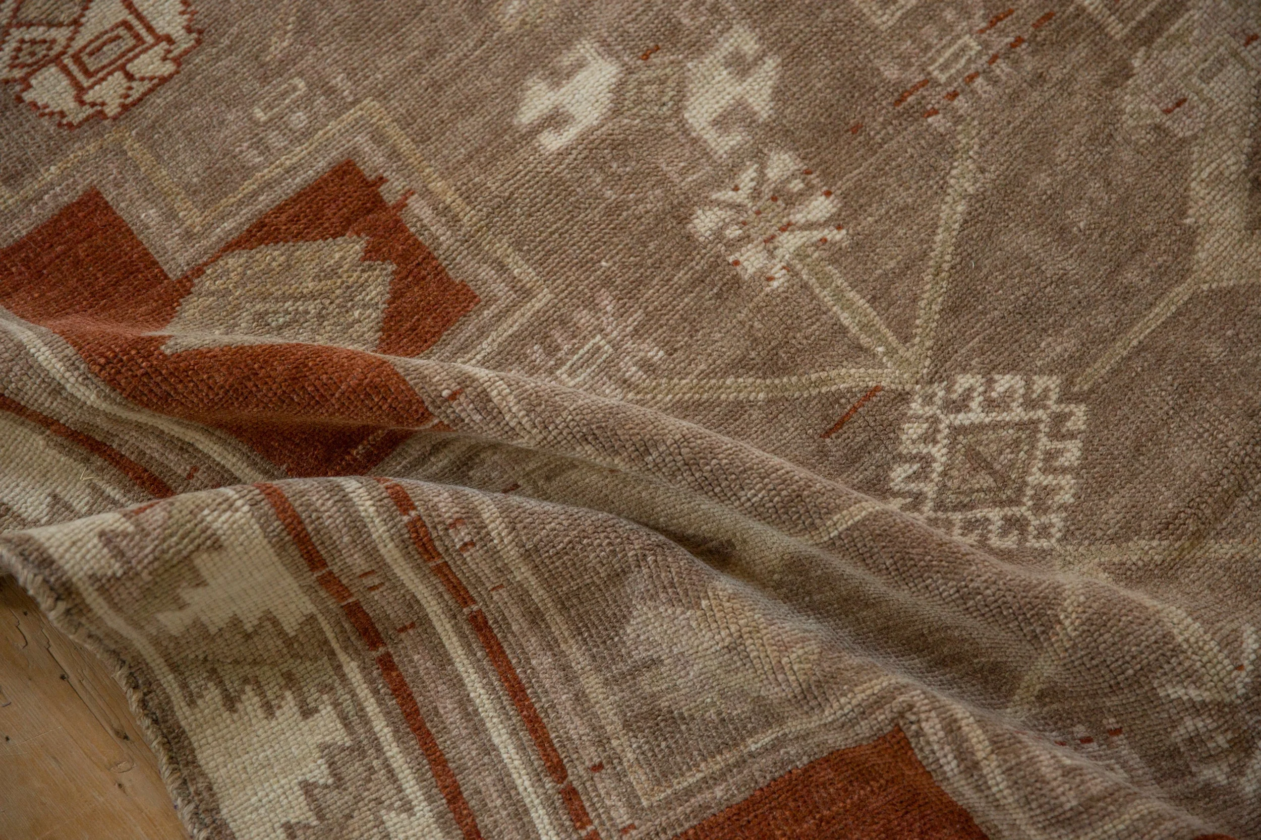 3.5x9.5 Vintage Distressed Kars Rug Runner - Image 8