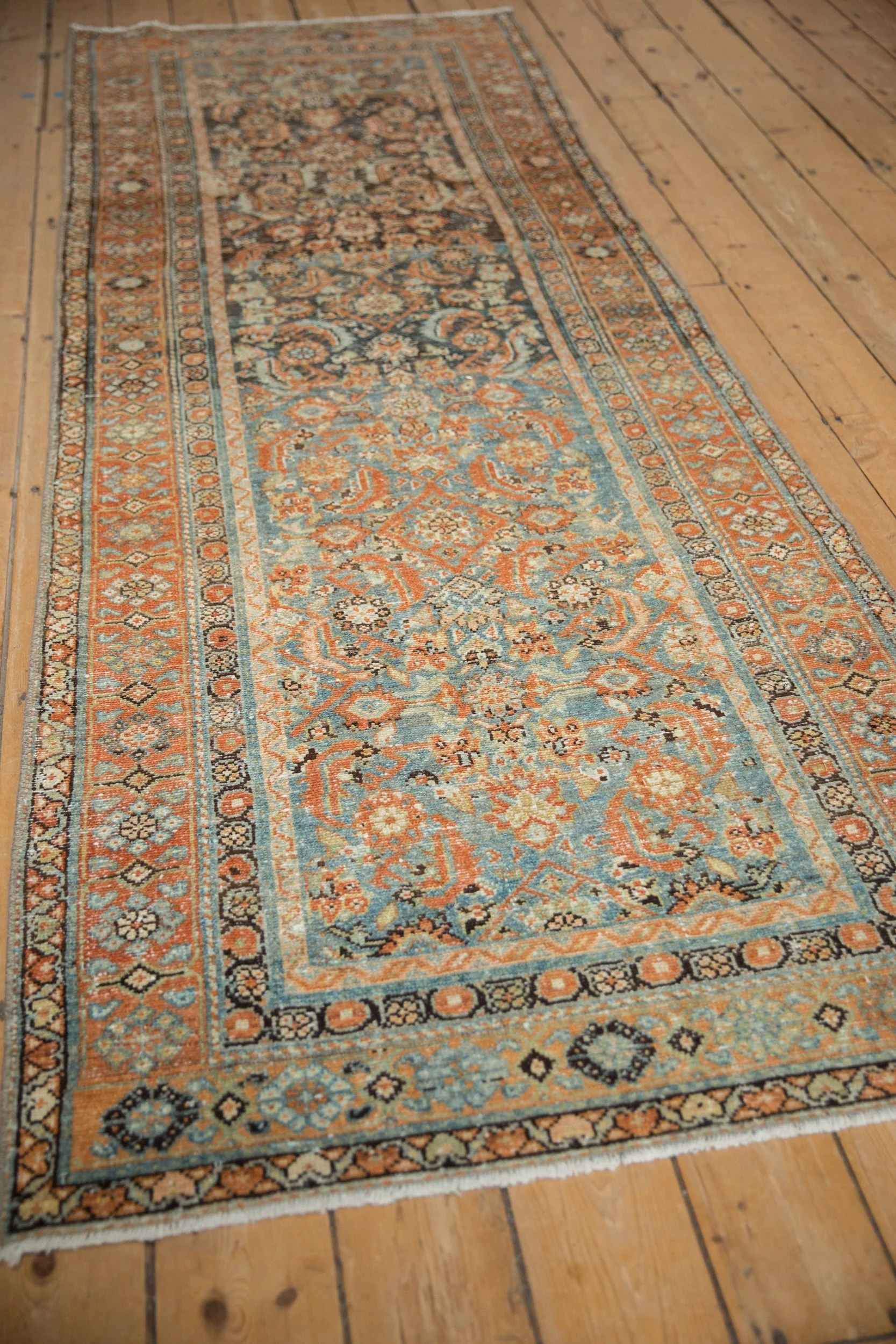 3.5x9.5 Vintage Distressed Malayer Rug Runner - Image 5