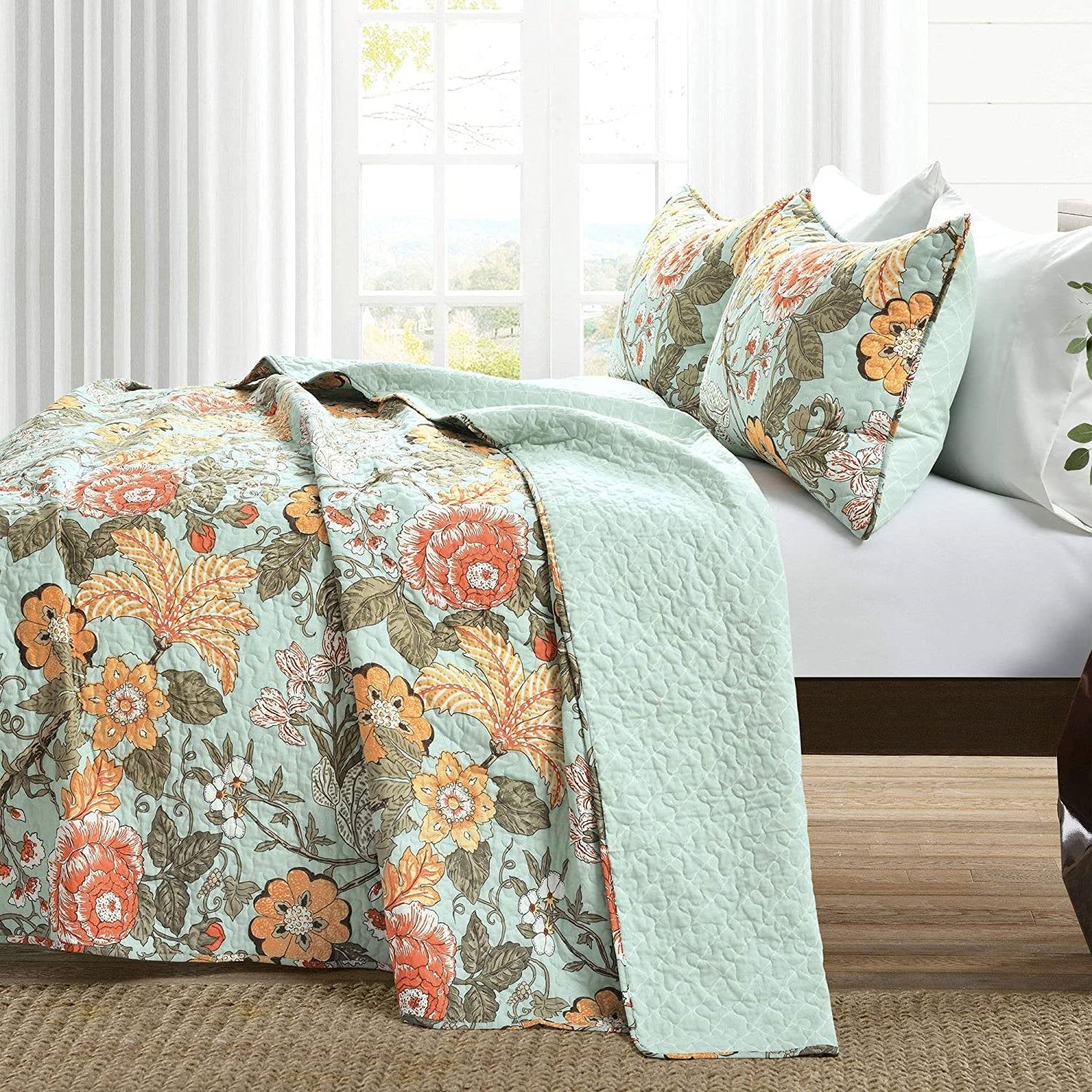 3 Piece FarmHouse Teal Floral Cotton Reversible Quilt Set, King - Image 3