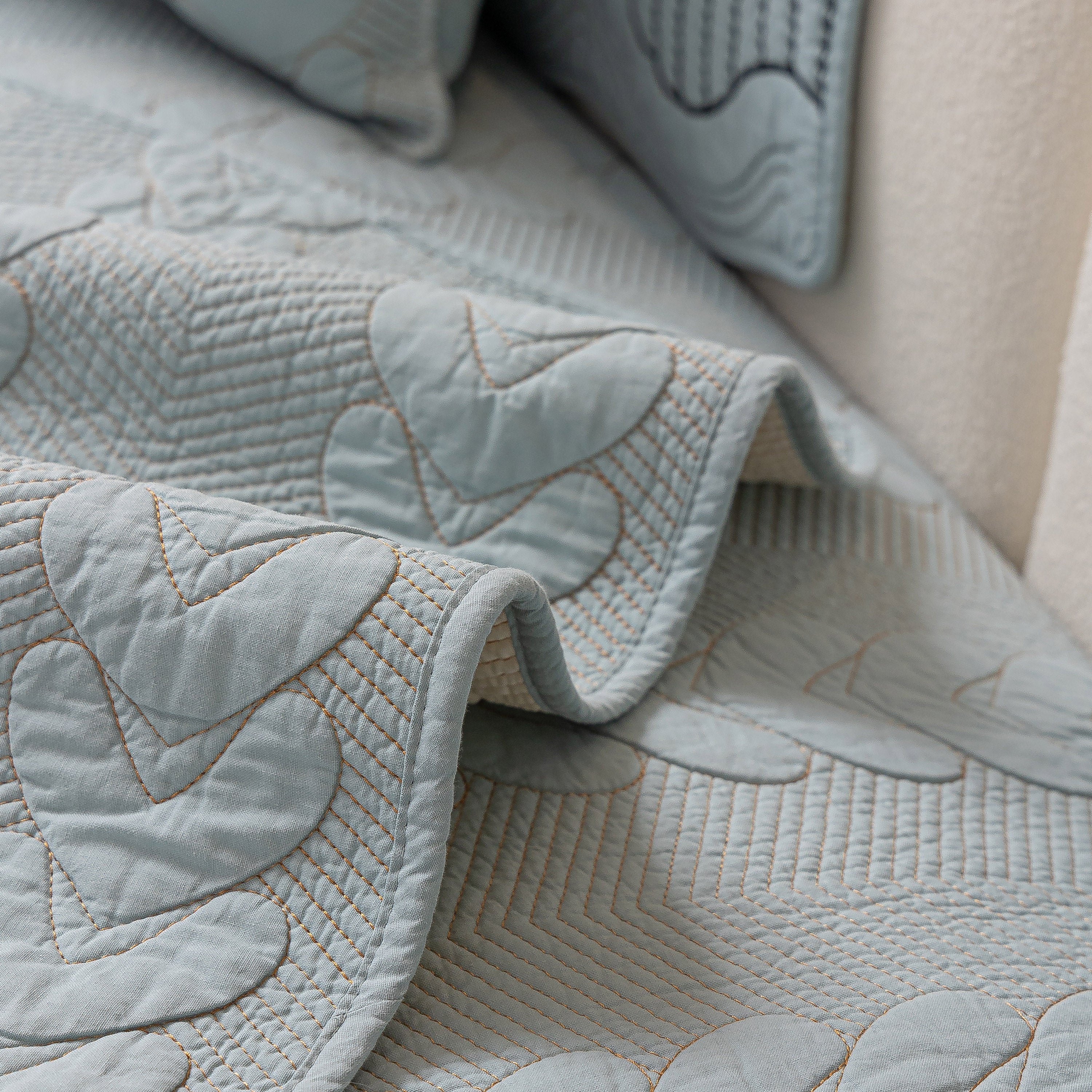3D Quilted Thick Cotton Sofa Cover Non-Slip Couch Throw for Fabric & Leather Sofas - Image 40