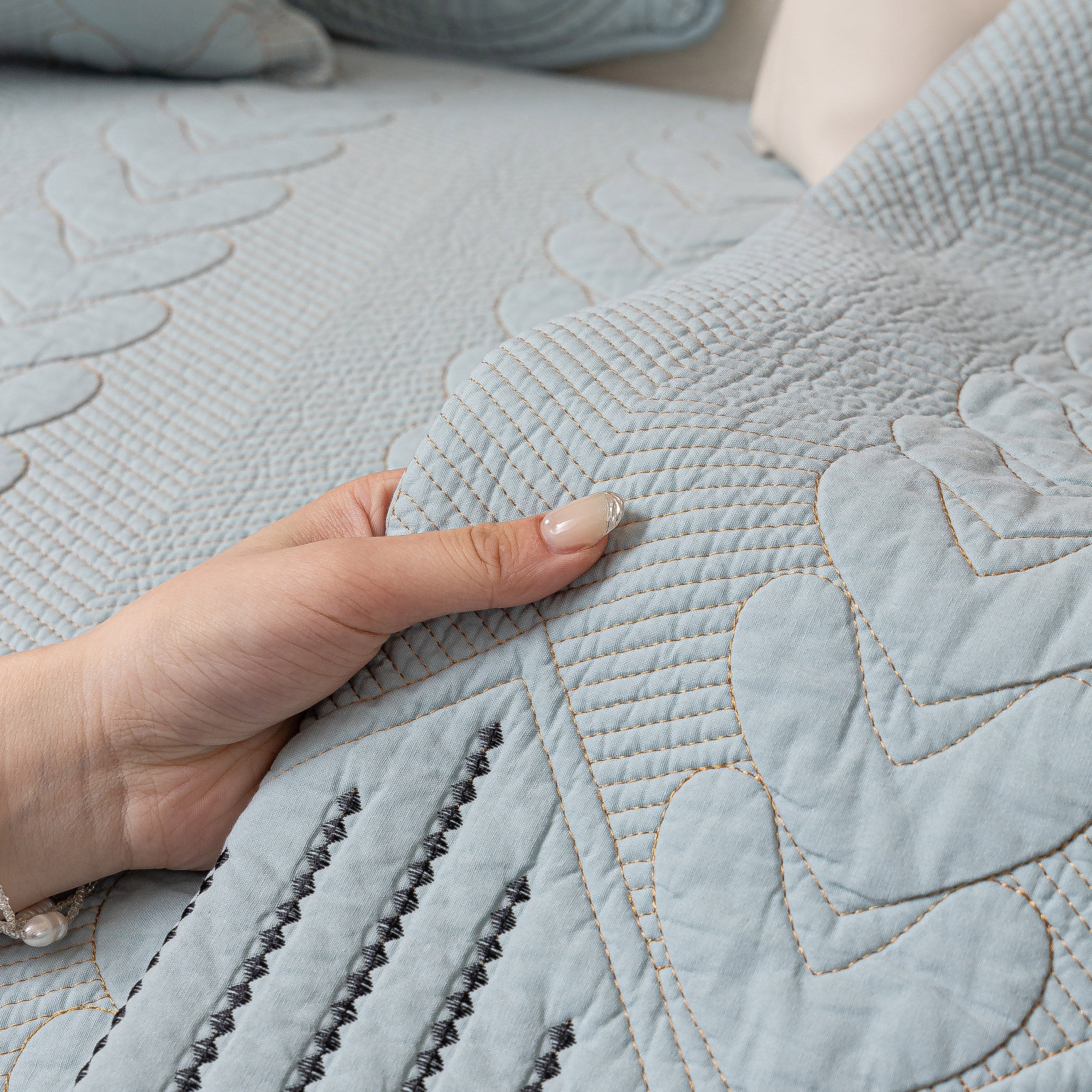 3D Quilted Thick Cotton Sofa Cover Non-Slip Couch Throw for Fabric & Leather Sofas - Image 41