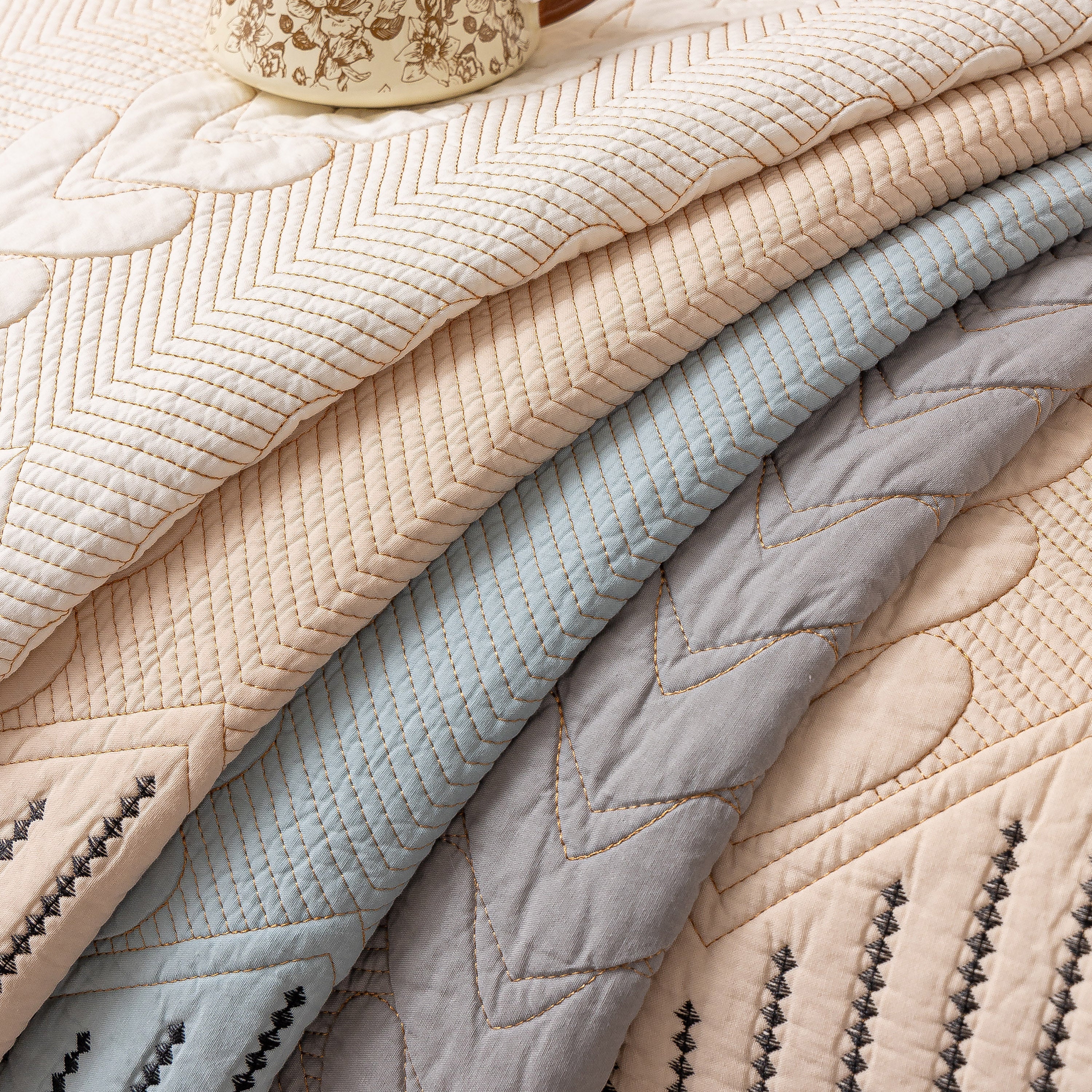 3D Quilted Thick Cotton Sofa Cover Non-Slip Couch Throw for Fabric & Leather Sofas - Image 98