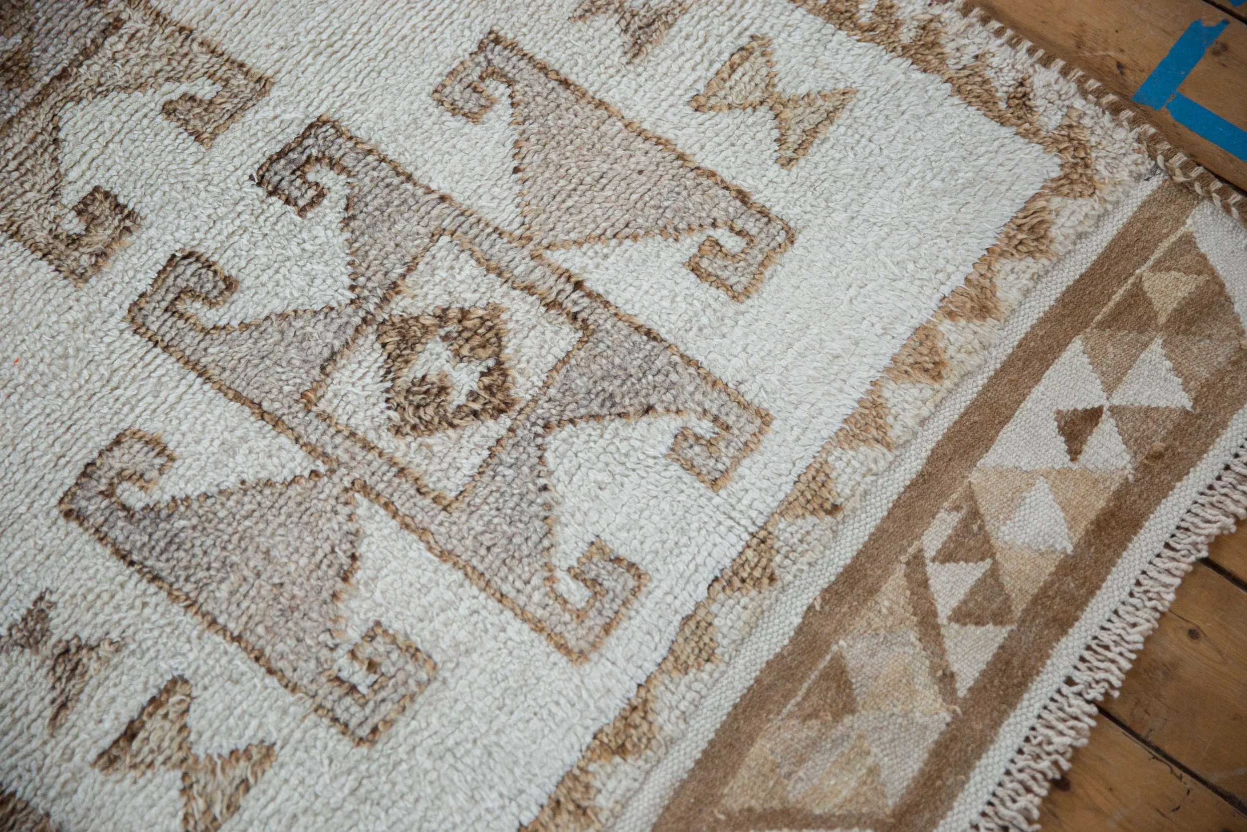 3x11.5 Vintage Distressed Kurd Rug Runner - Image 4