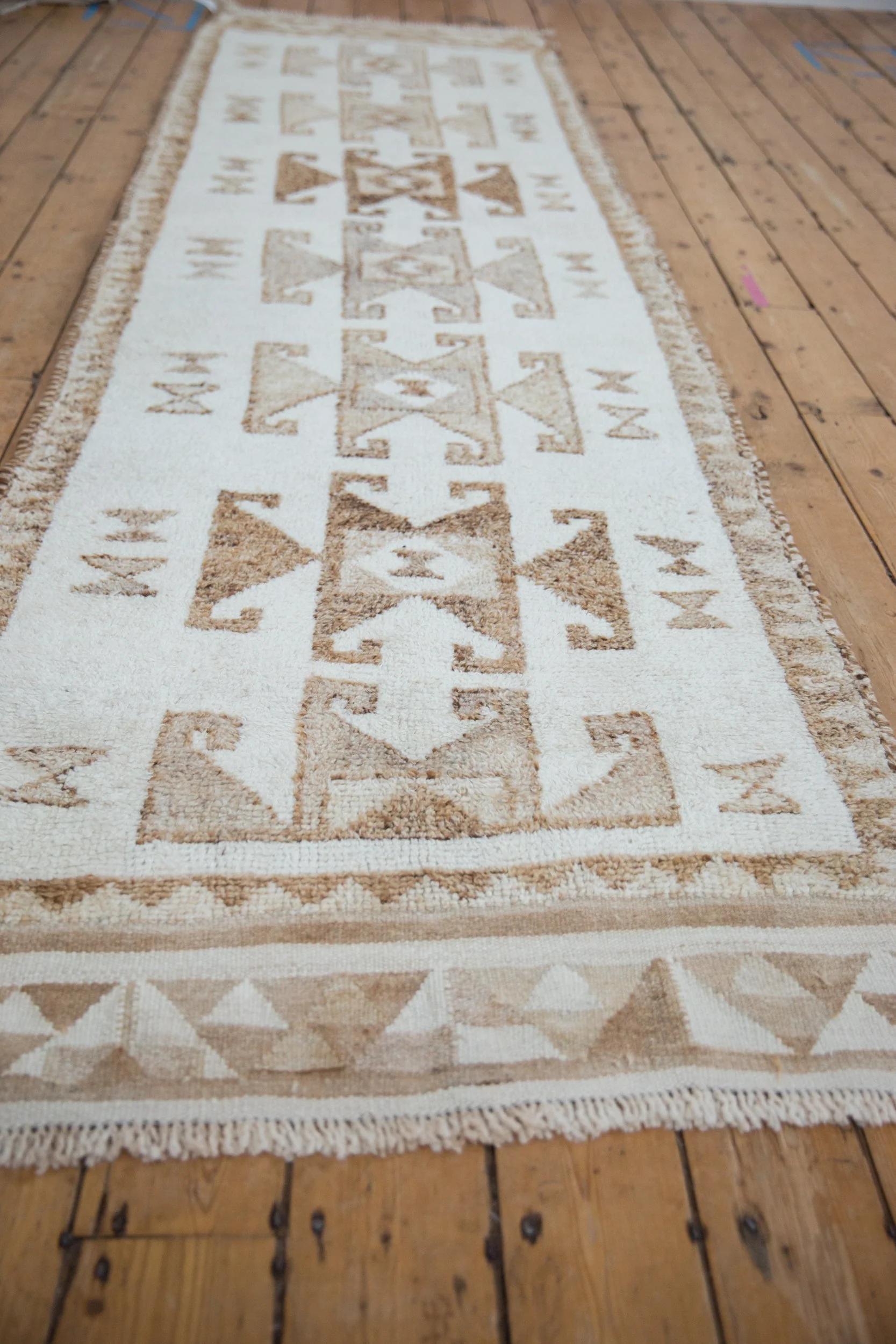 3x11.5 Vintage Distressed Kurd Rug Runner - Image 6